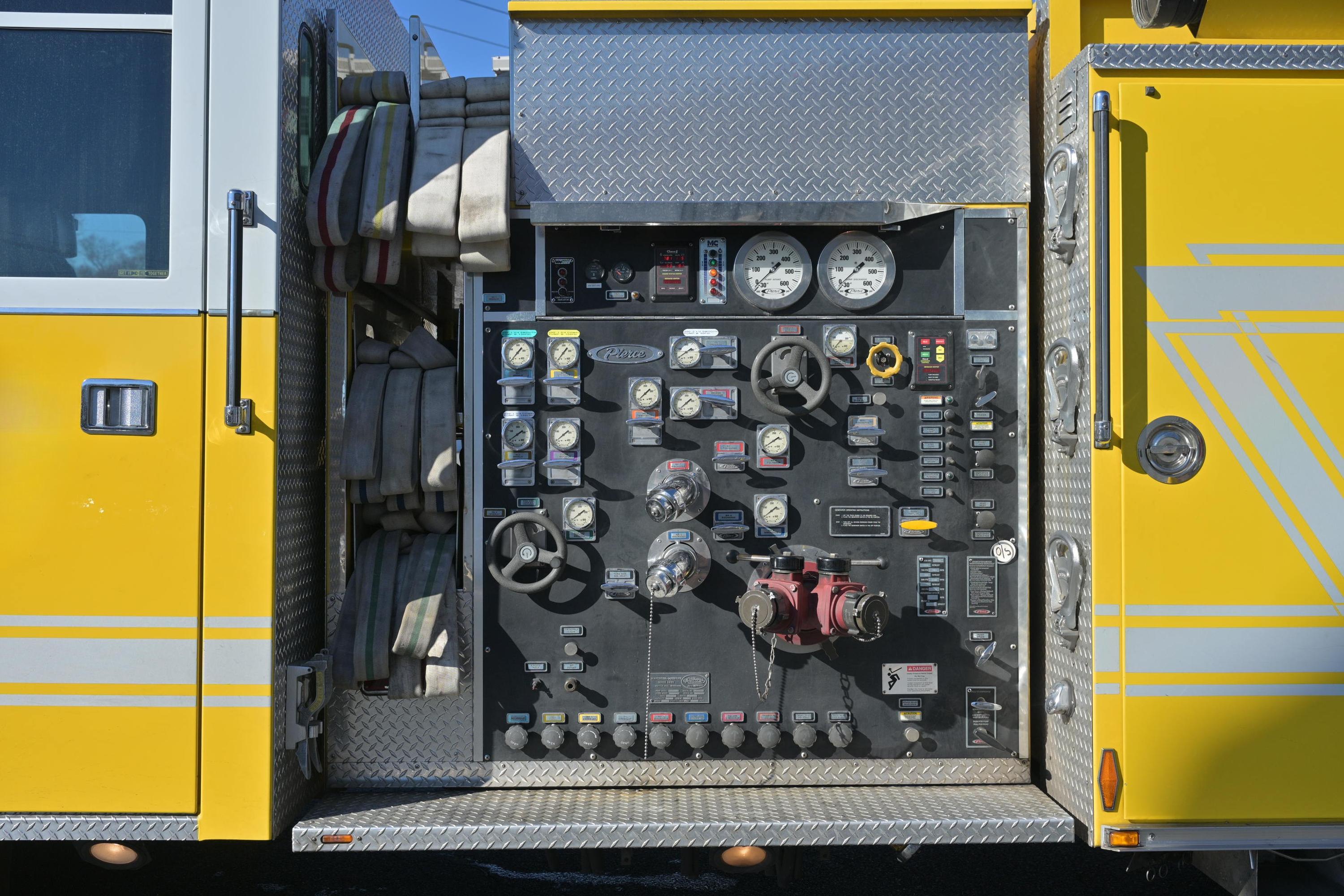 1998 Pierce Enforcer Pumper Tanker - image 12