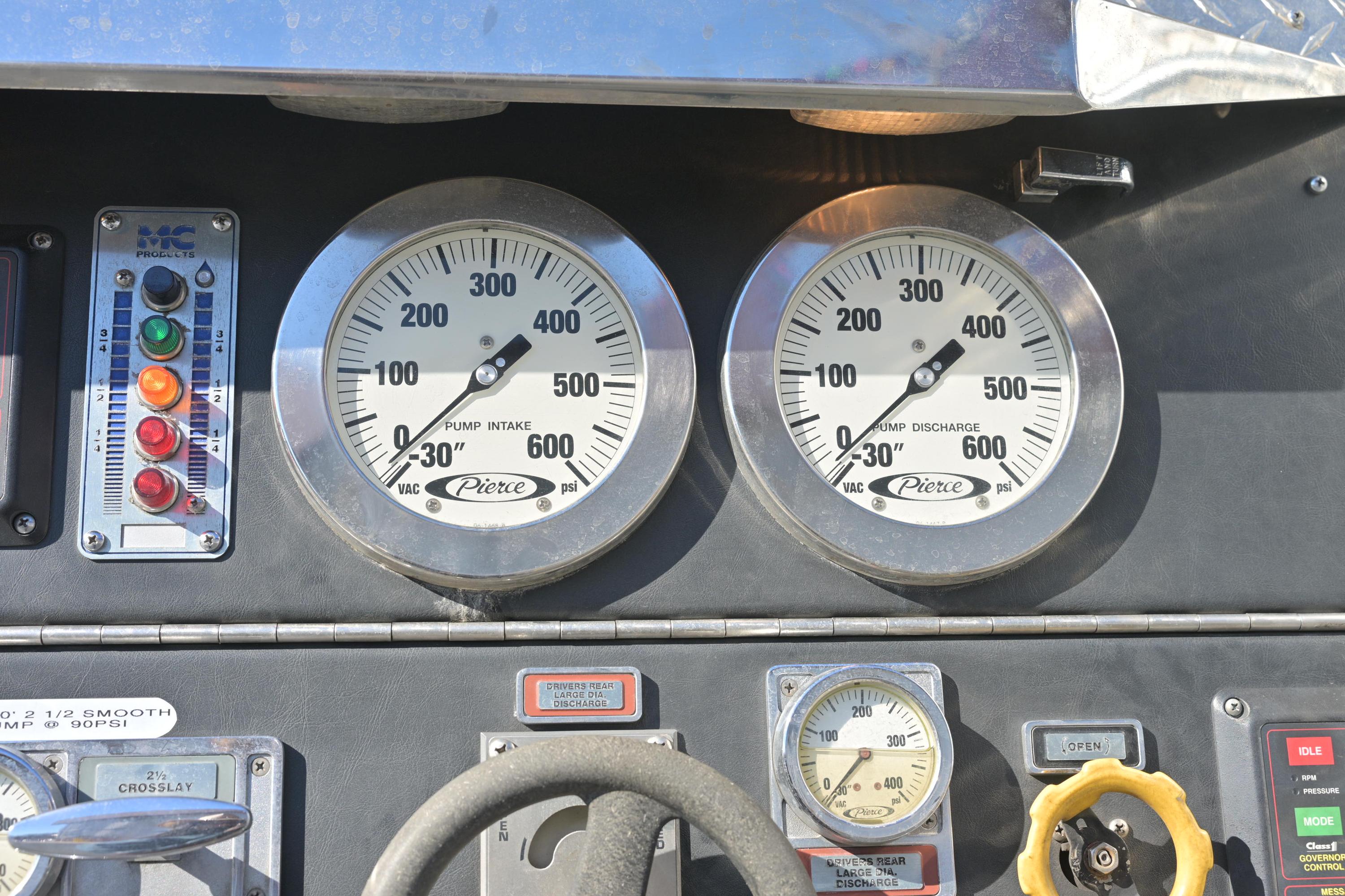 1998 Pierce Enforcer Pumper Tanker - image 24