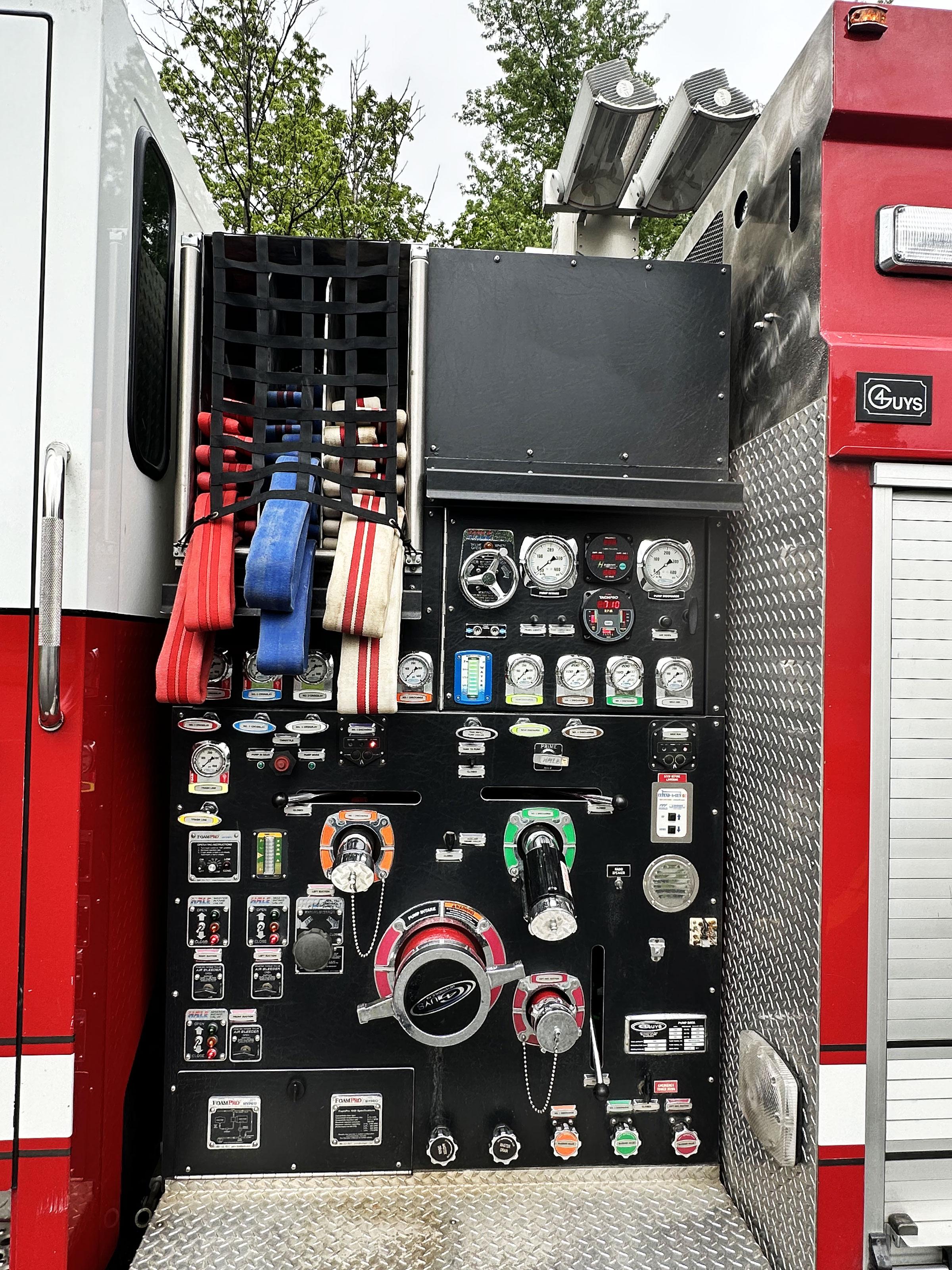 2007 4-Guys Spartan Rescue Pumper (1750/1000/30) - image 22