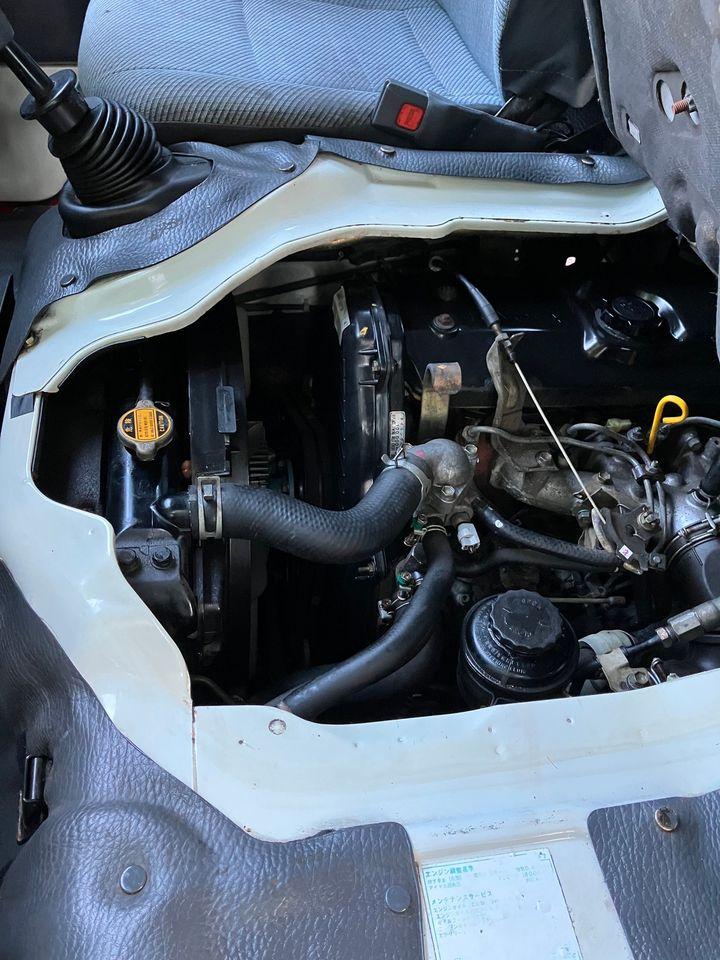 1996 Toyota Dyna - image 12