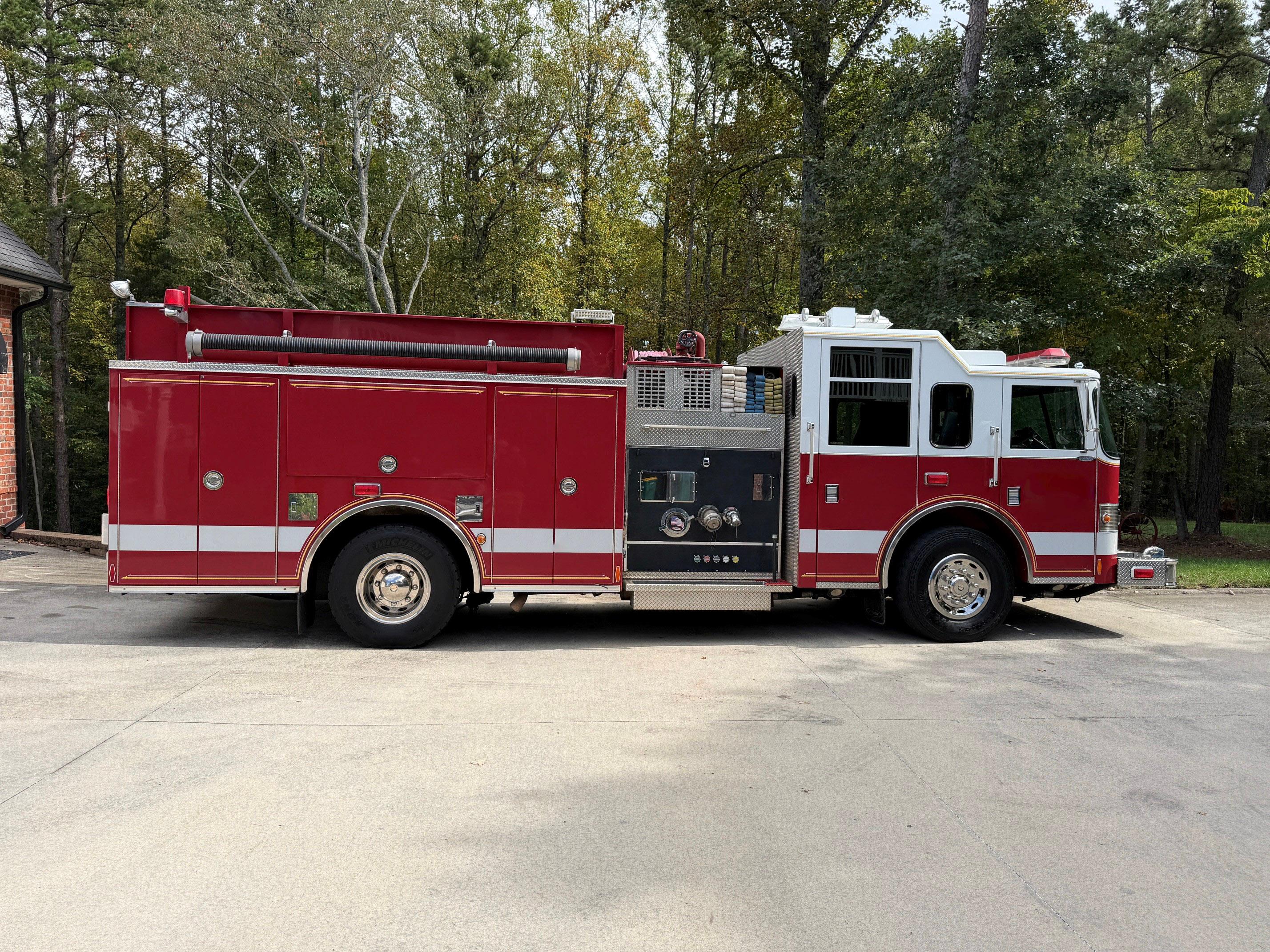2003 Pierce Saber Pumper - image 5