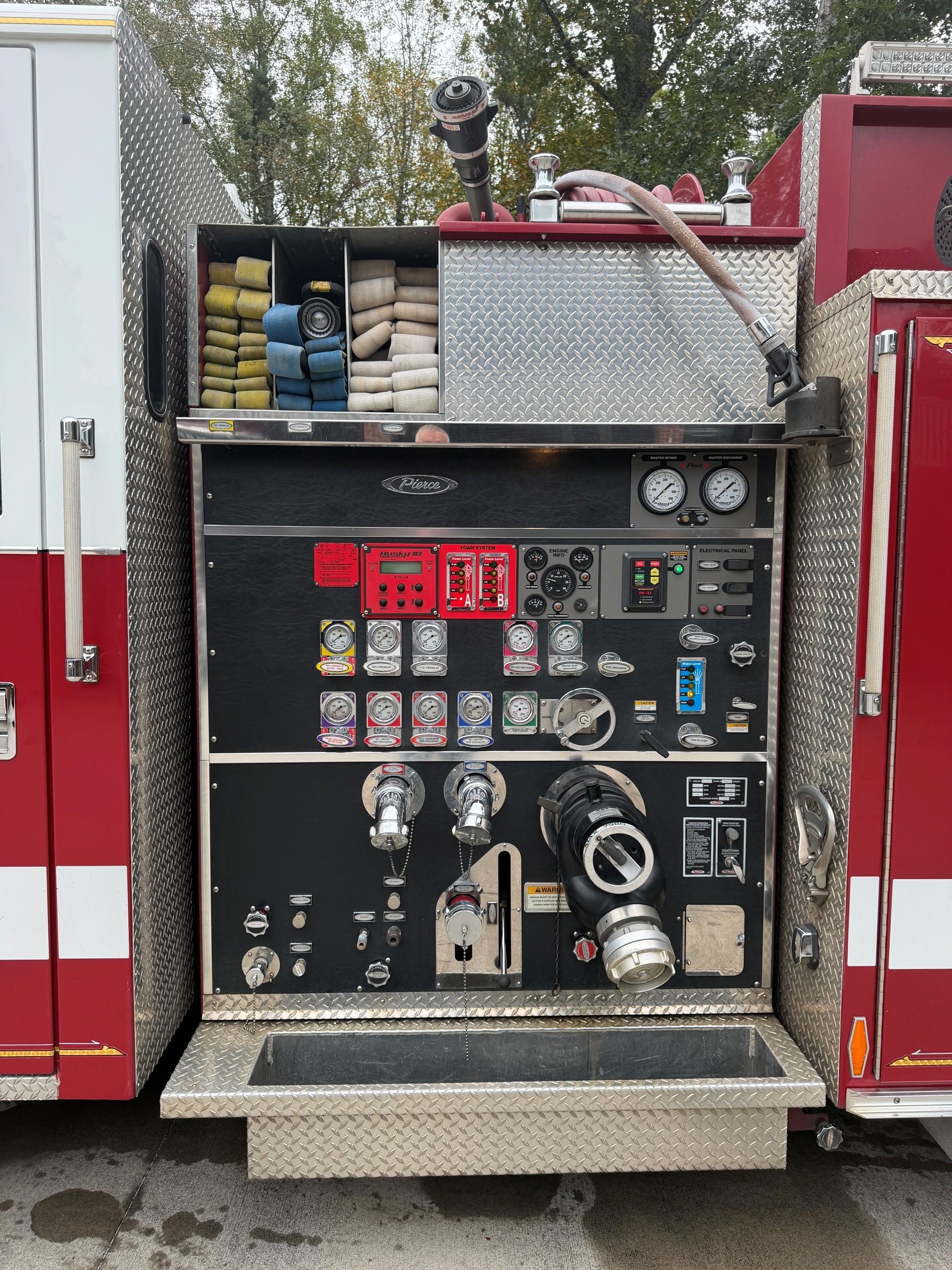 2003 Pierce Saber Pumper - image 21