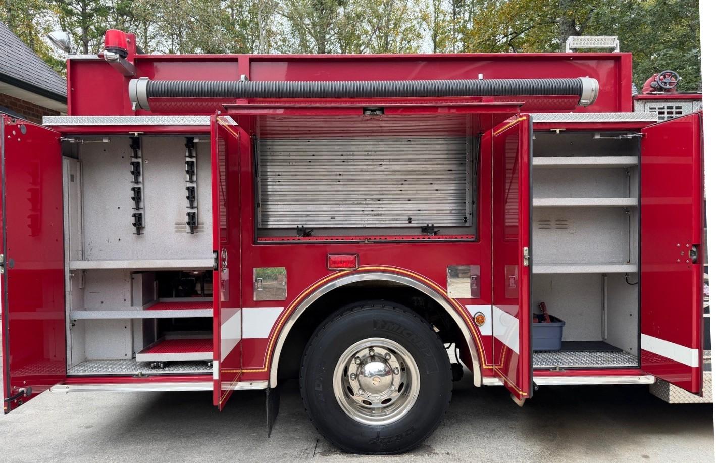2003 Pierce Saber Pumper - image 4