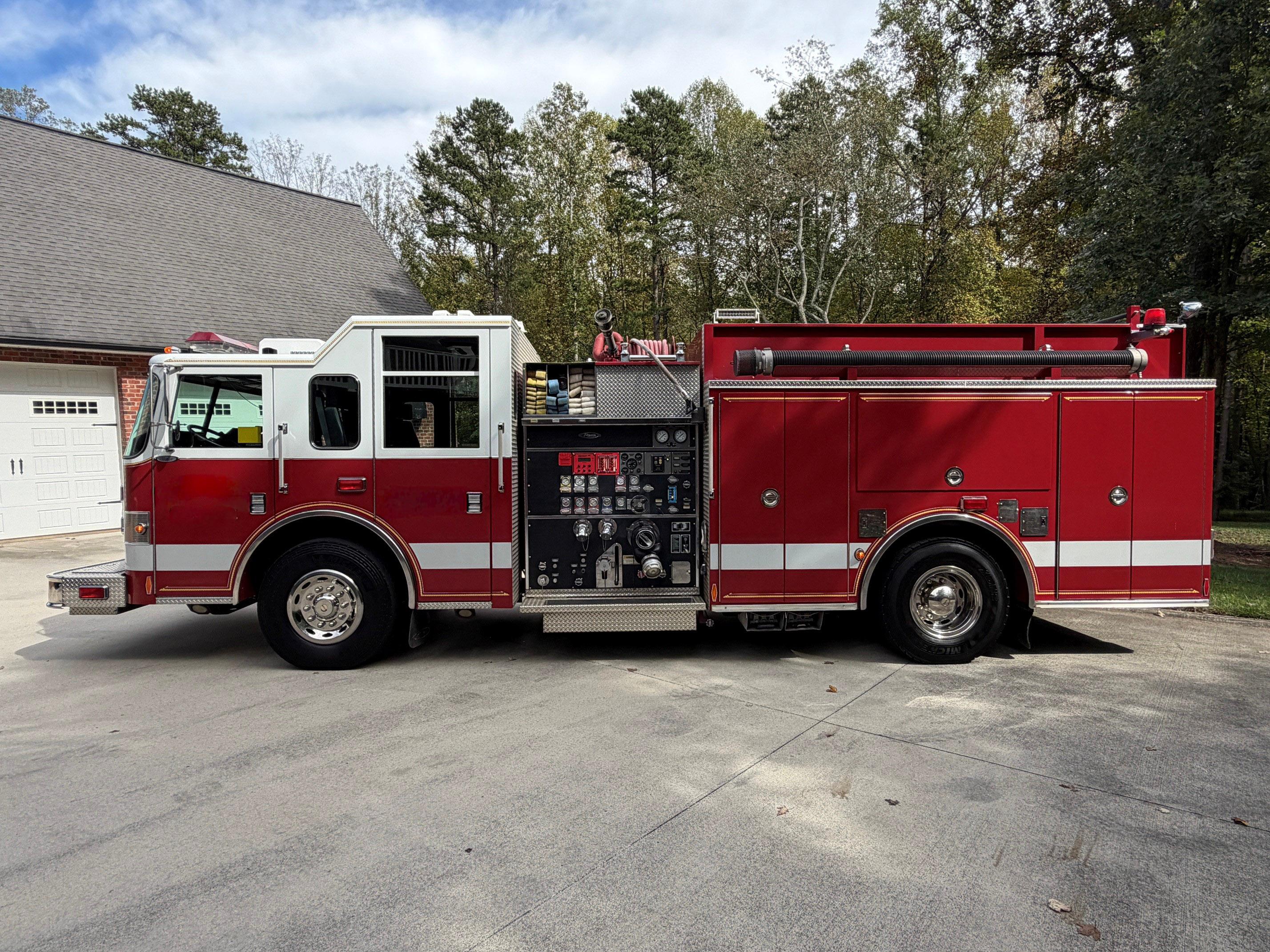 2003 Pierce Saber Pumper - image 6