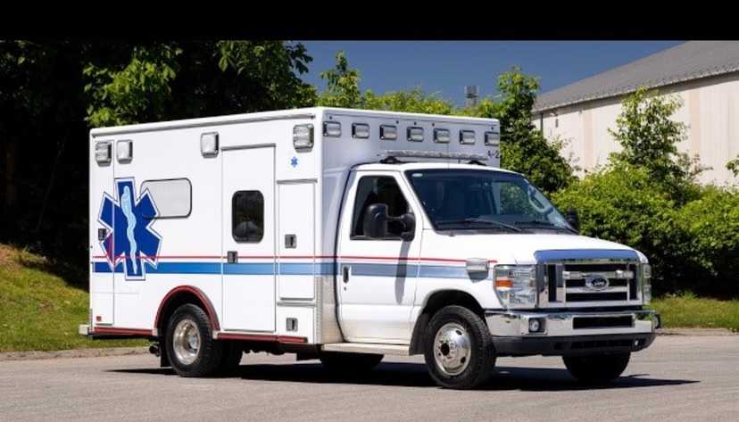 2010 Ford E-350 Super Duty Power Stroke Ambulance Type III Ambulance
