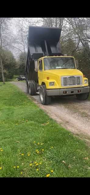 1998 Freightliner Fl70 Dump Truck