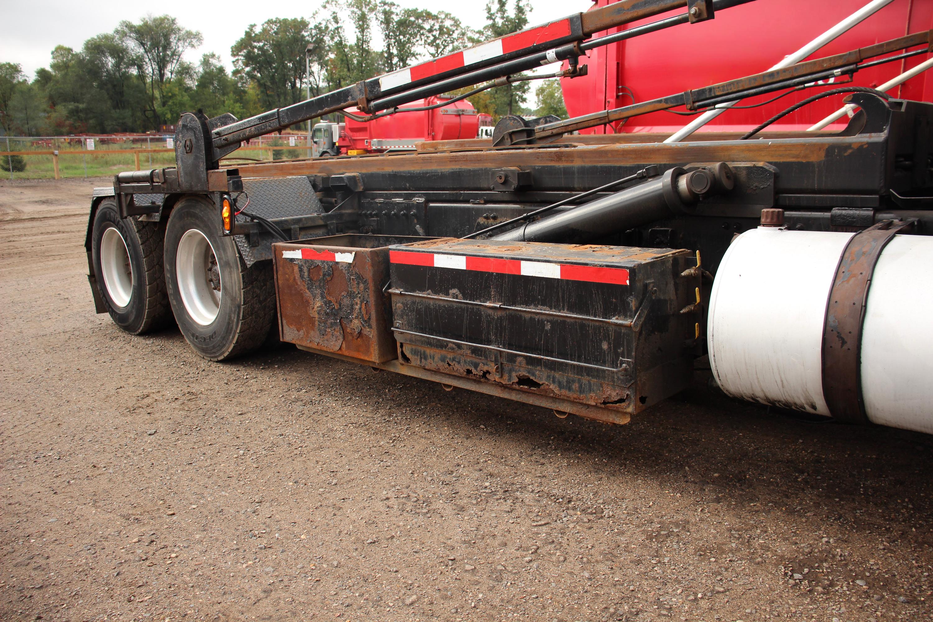 2007 Sterling Roll-Off - image 15