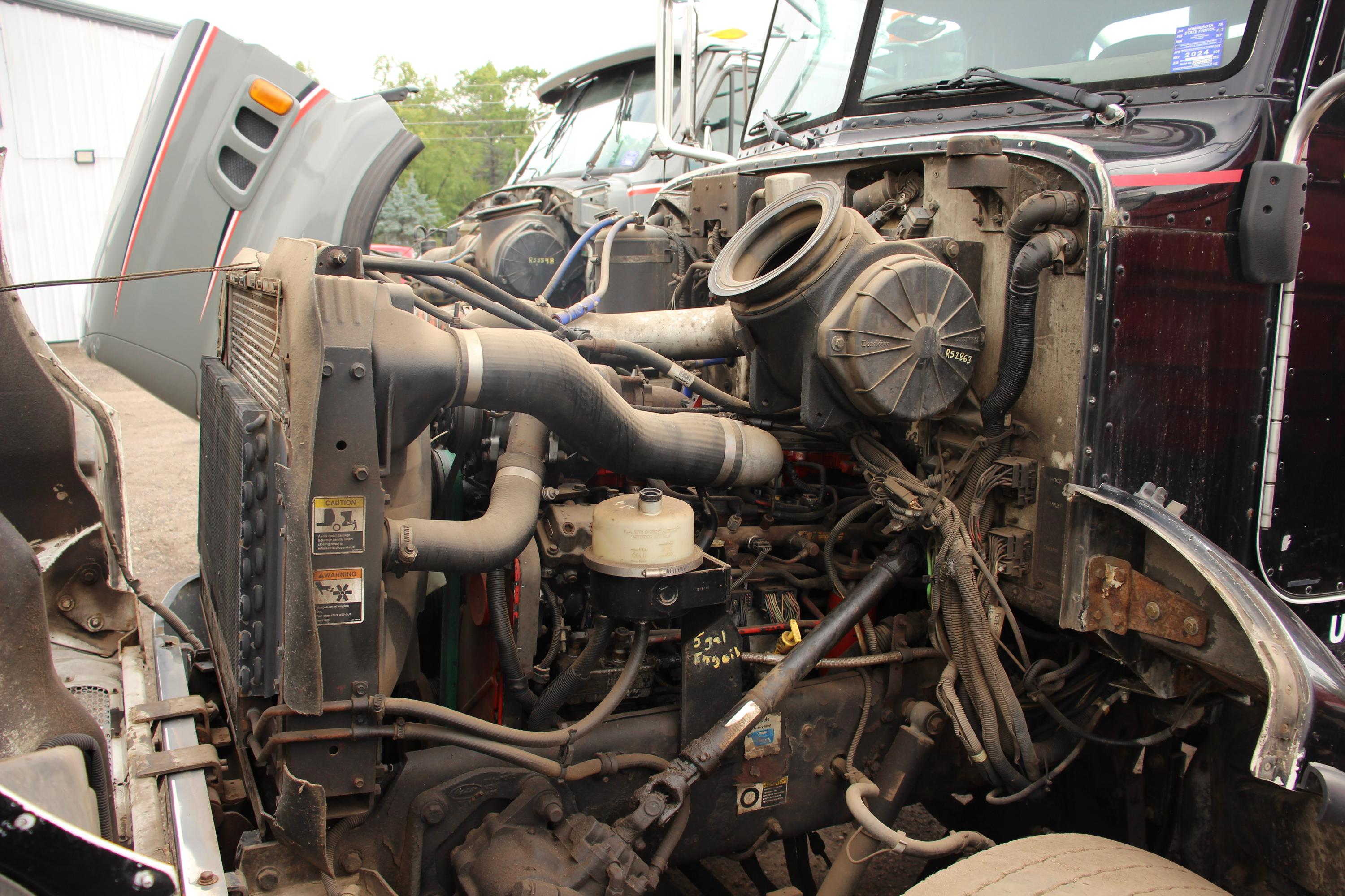 2006 Peterbilt Roll-Off - image 15