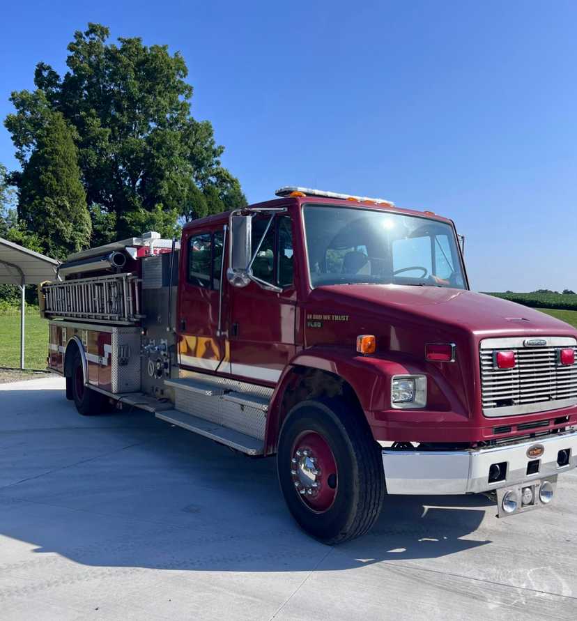 2000 KME Freightliner Pumper — photo 2