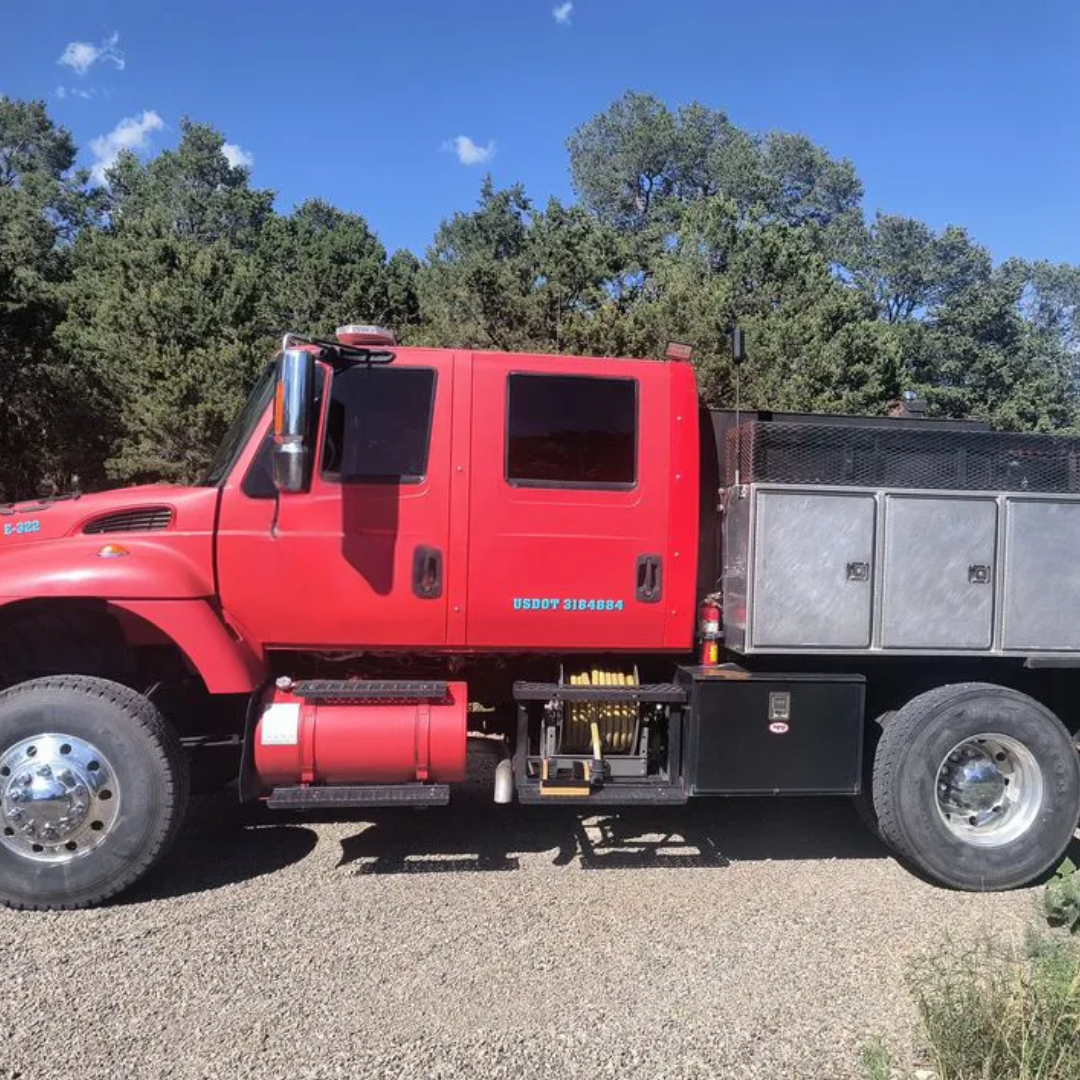2006 International 7400 4x4 - image 1