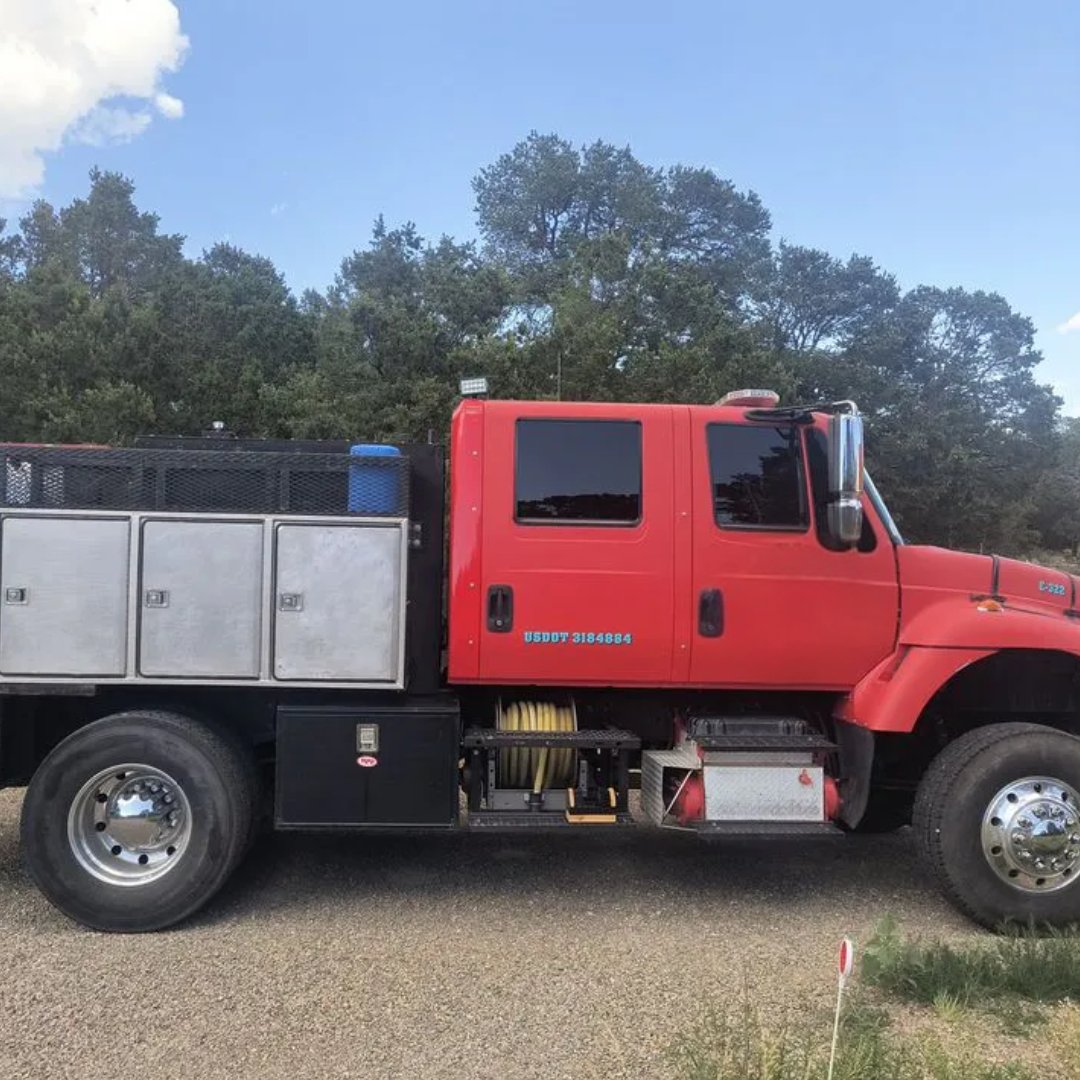 2006 International 7400 4x4 - image 2