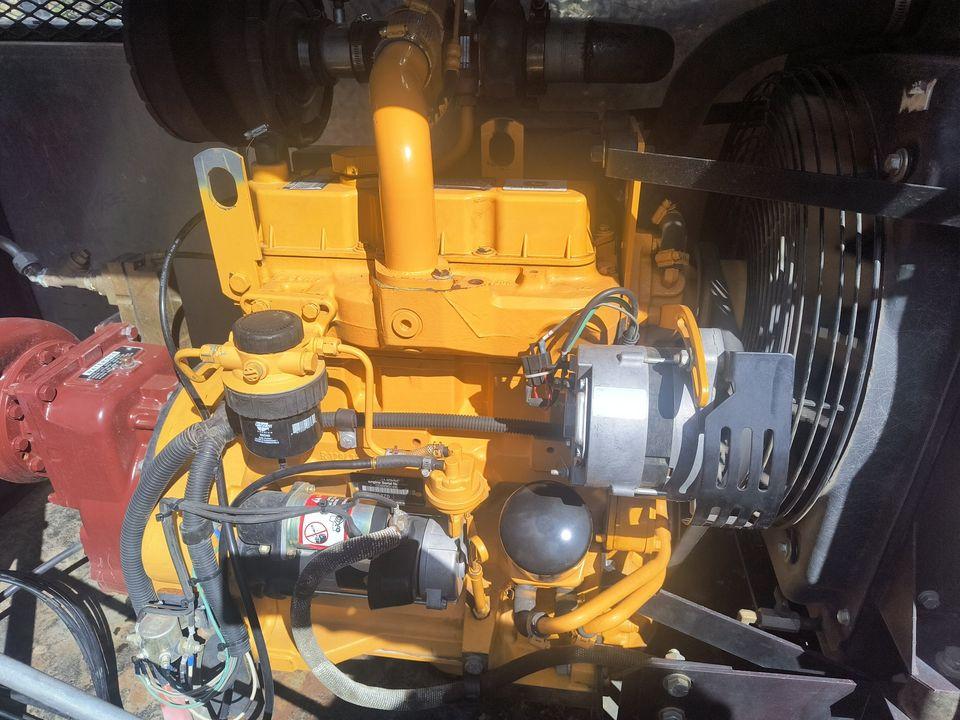 2006 International 7400 4x4 - image 5
