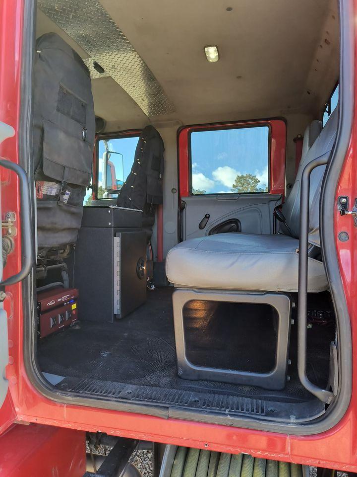 2006 International 7400 4x4 - image 12