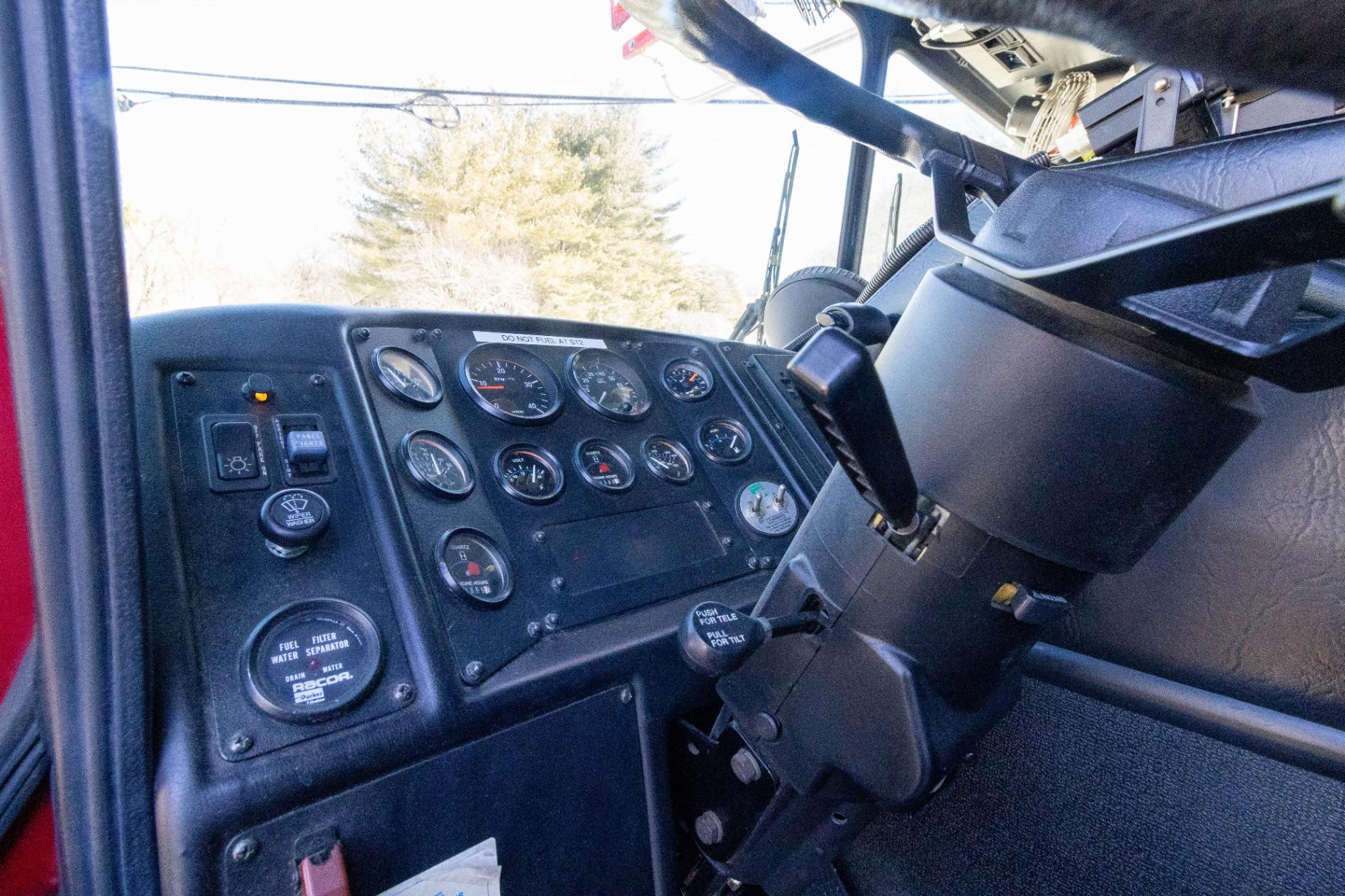 2001 Smeal HME 105' Aerial - image 35
