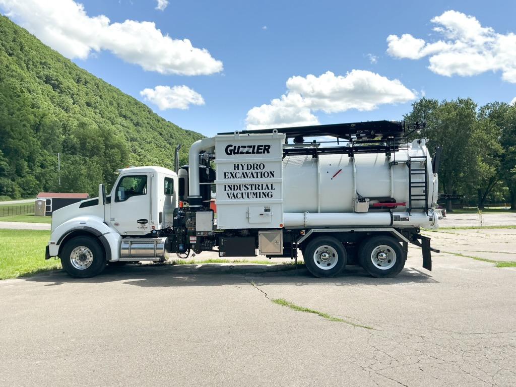 2025 Kenworth Guzzler Hydrovac - image 3
