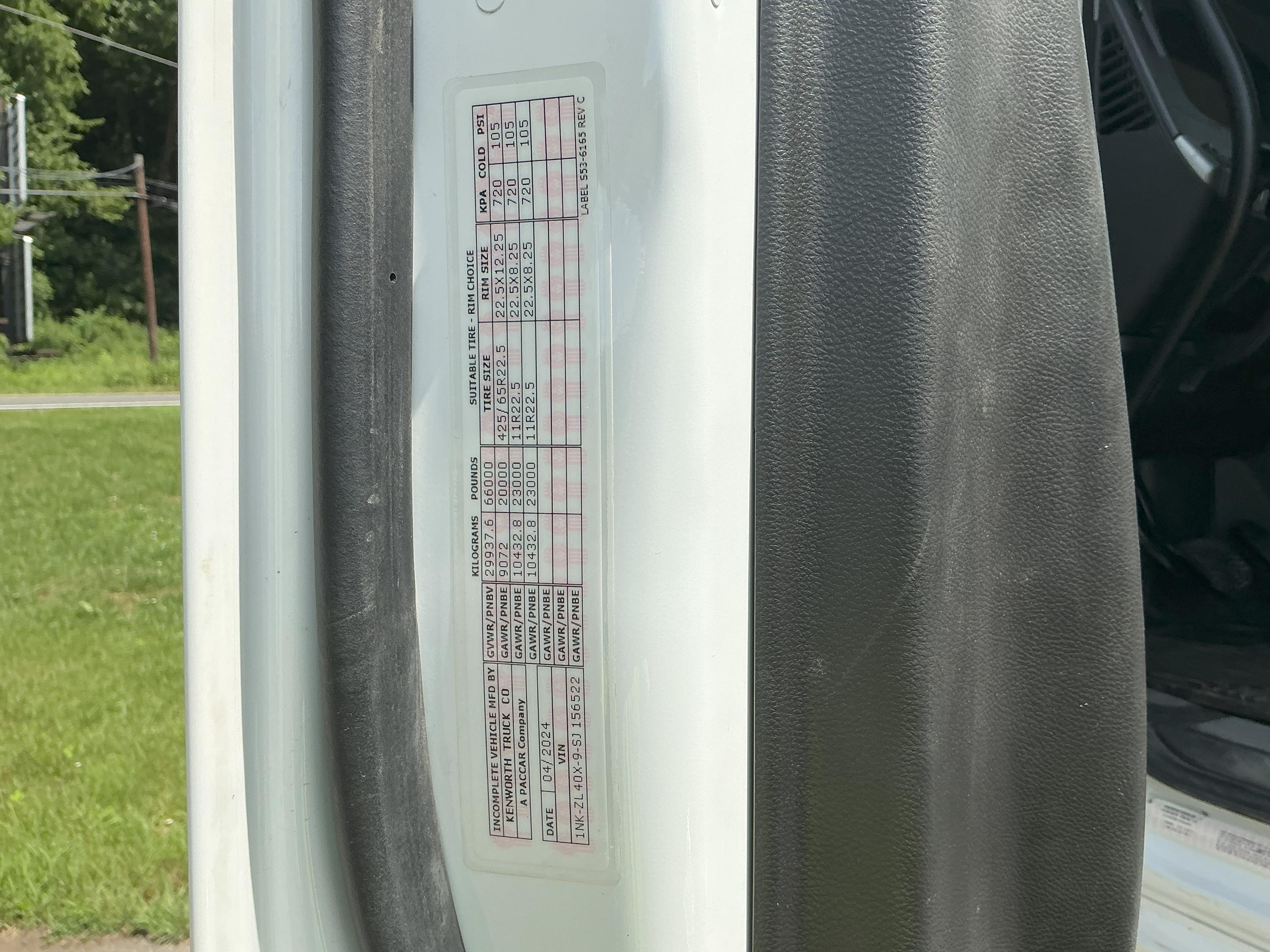 2025 Kenworth Guzzler Hydrovac - image 19