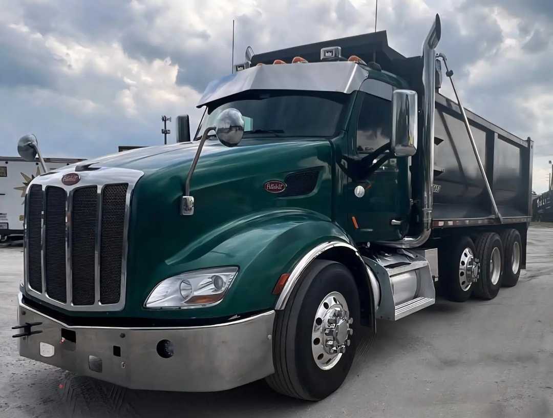 2017 Peterbilt 579