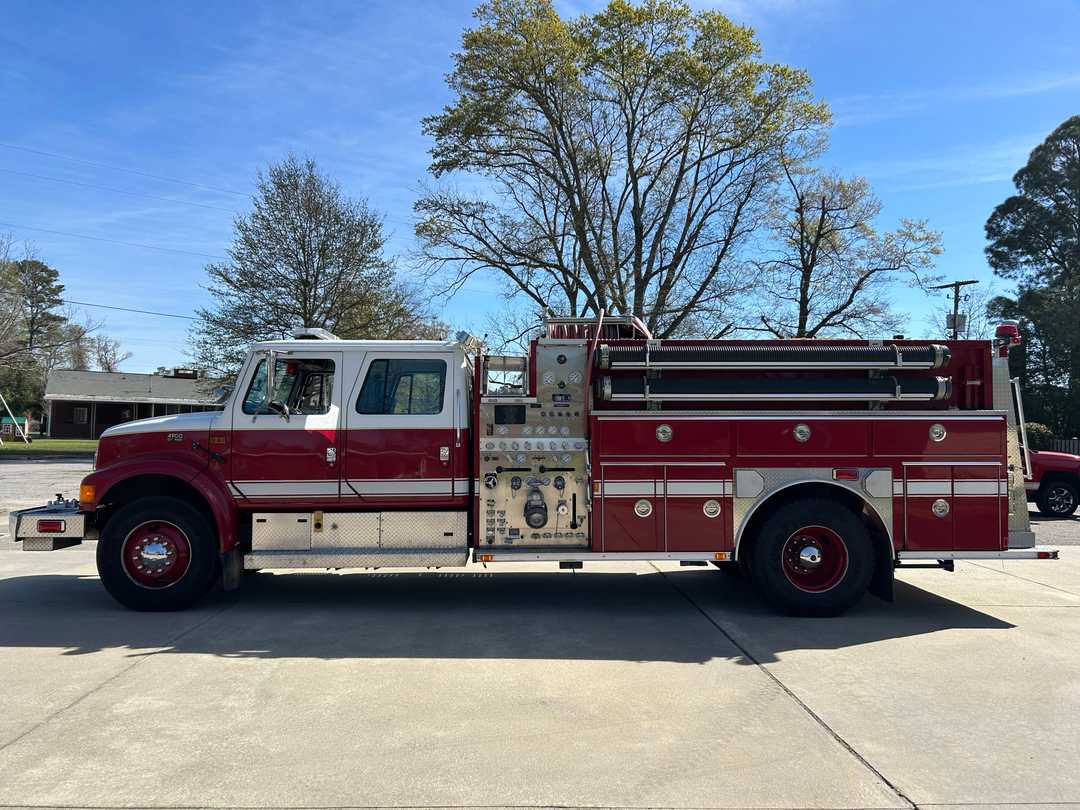 1995 E-One International Pumper
