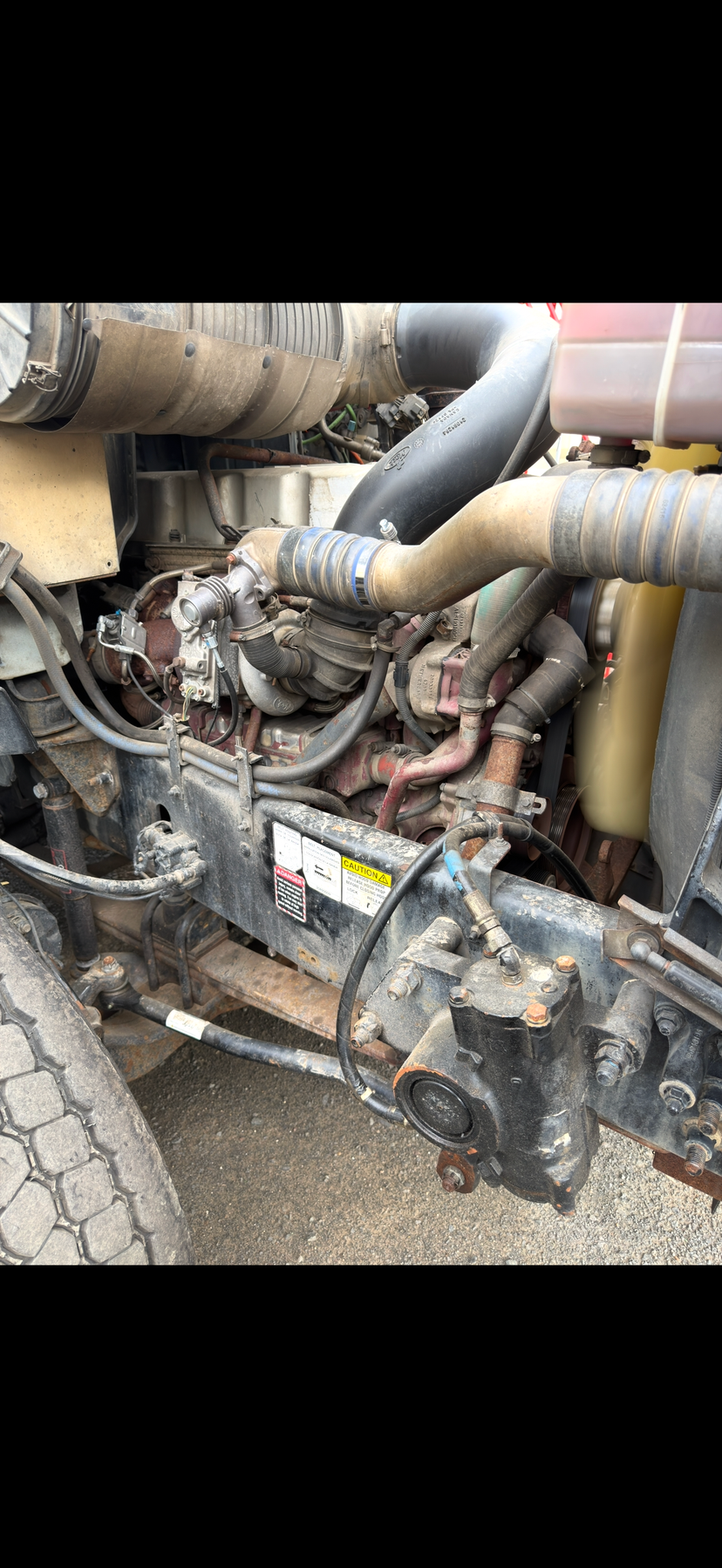 2008 Mack McNeilus Rear Loader — photo 5
