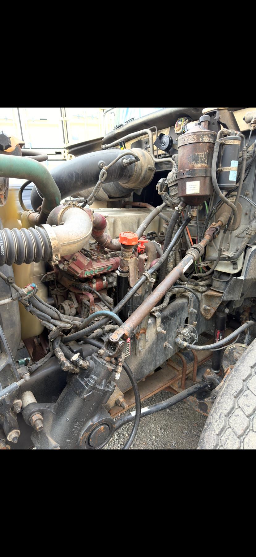 2008 Mack McNeilus Rear Loader — photo 7