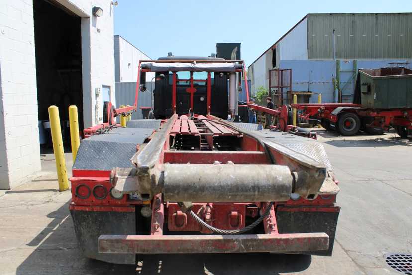 2005 Mack American Roll-Off — photo 7