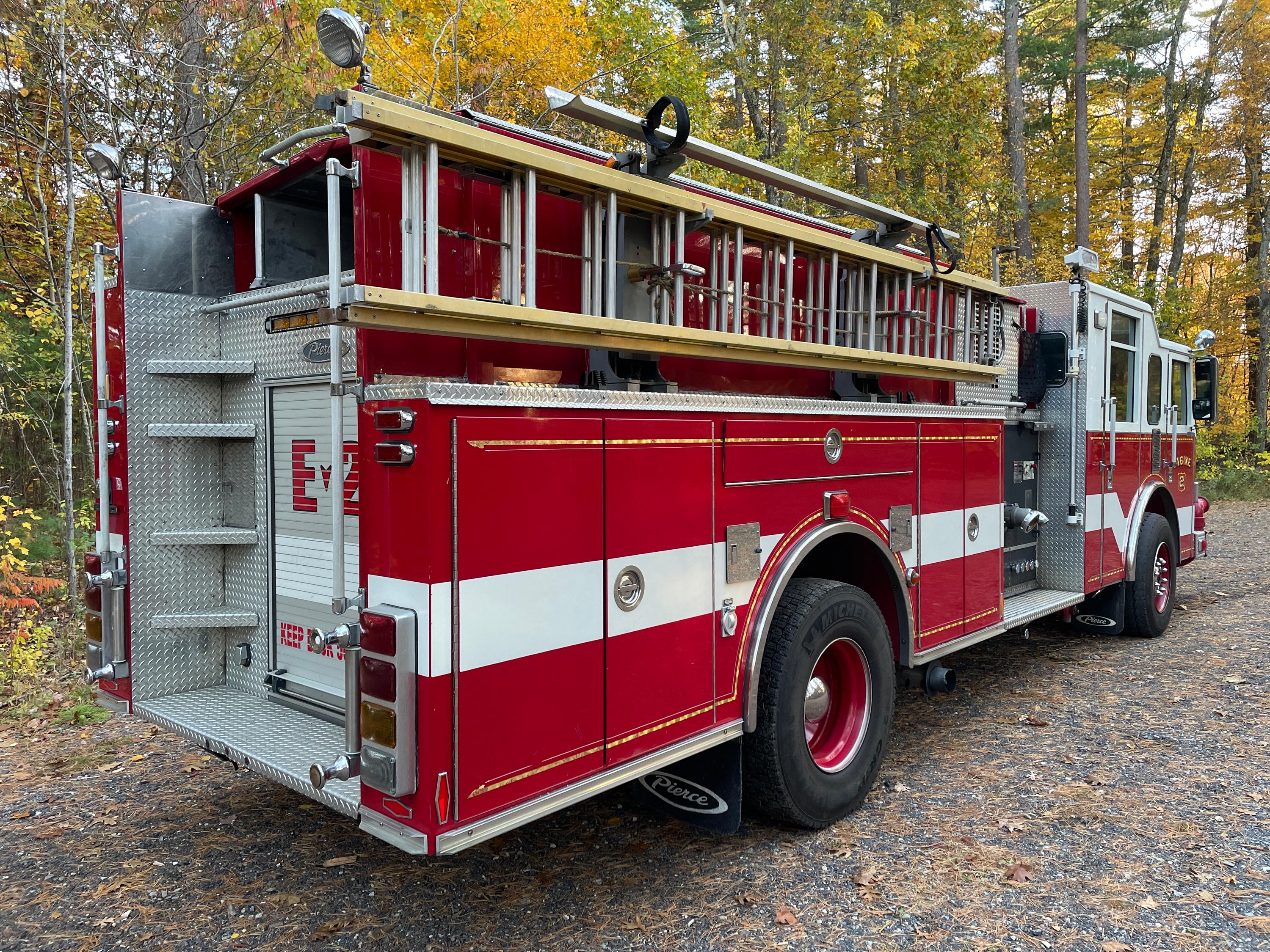 2006 Pierce Enforcer Pumper - image 3