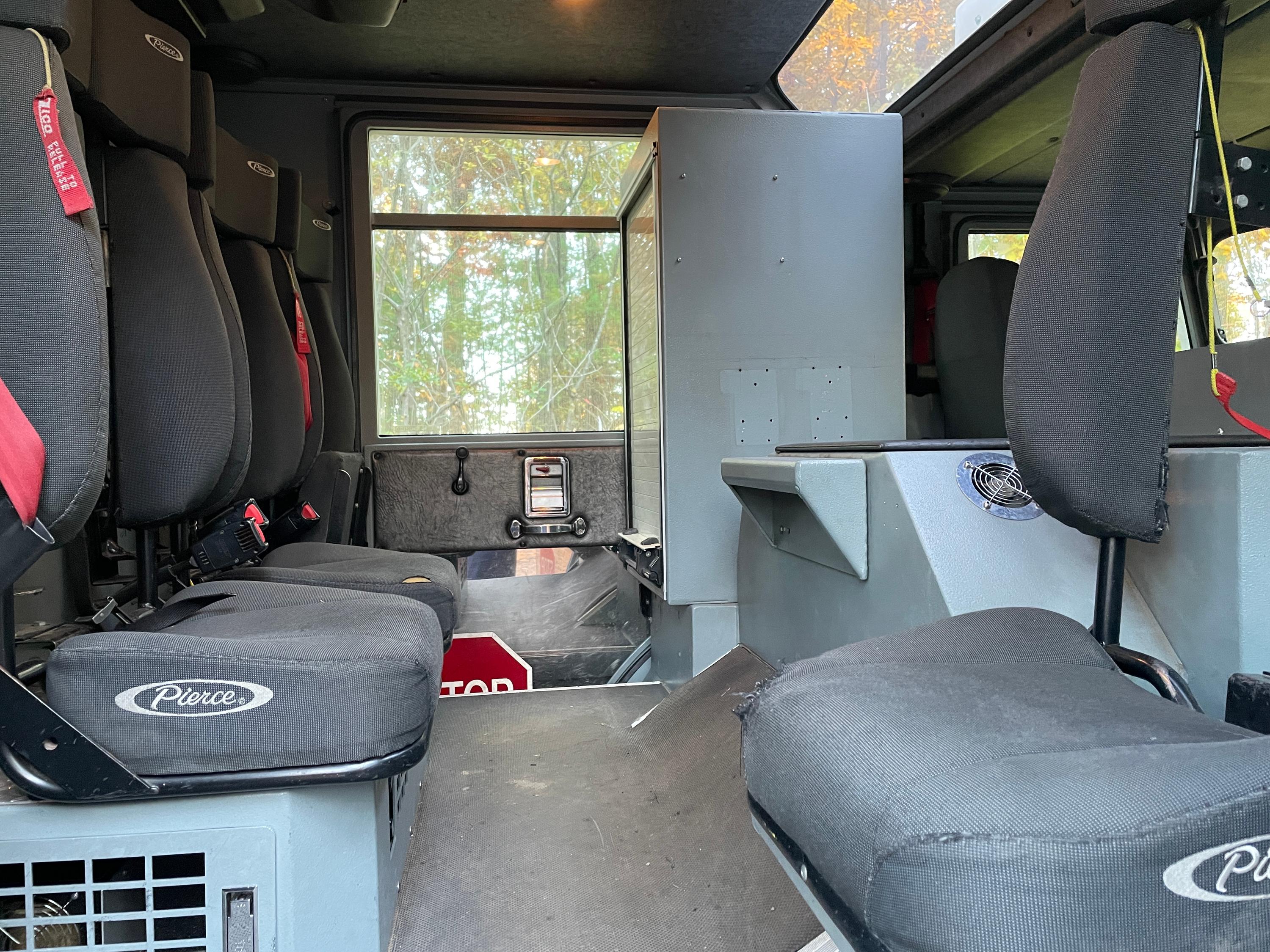 2006 Pierce Enforcer Pumper - image 10