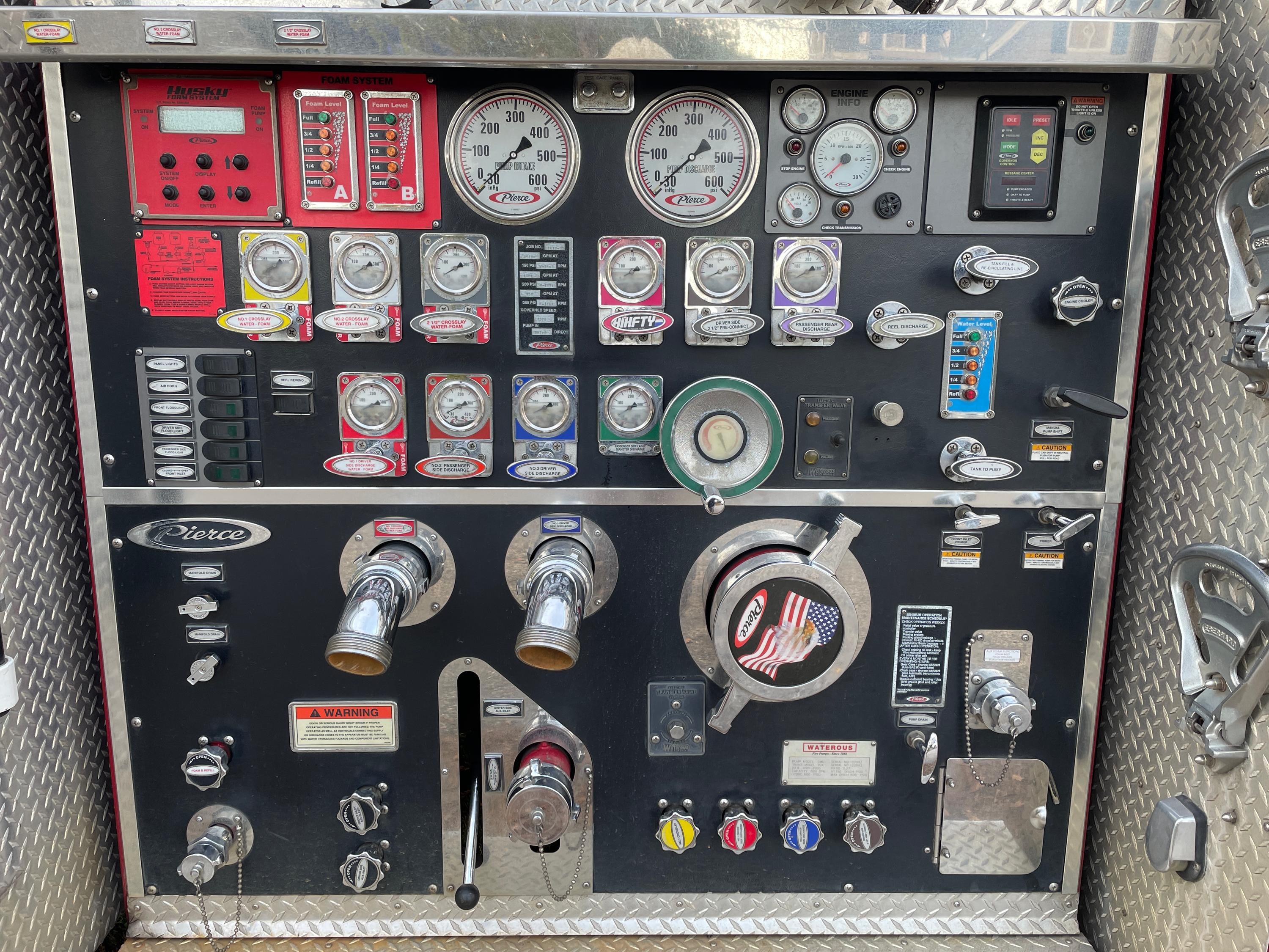 2006 Pierce Enforcer Pumper - image 19