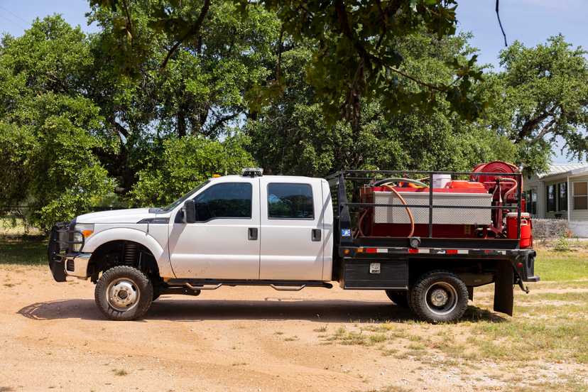 2013 AM General Ford 4x4 Brush Truck — photo 2