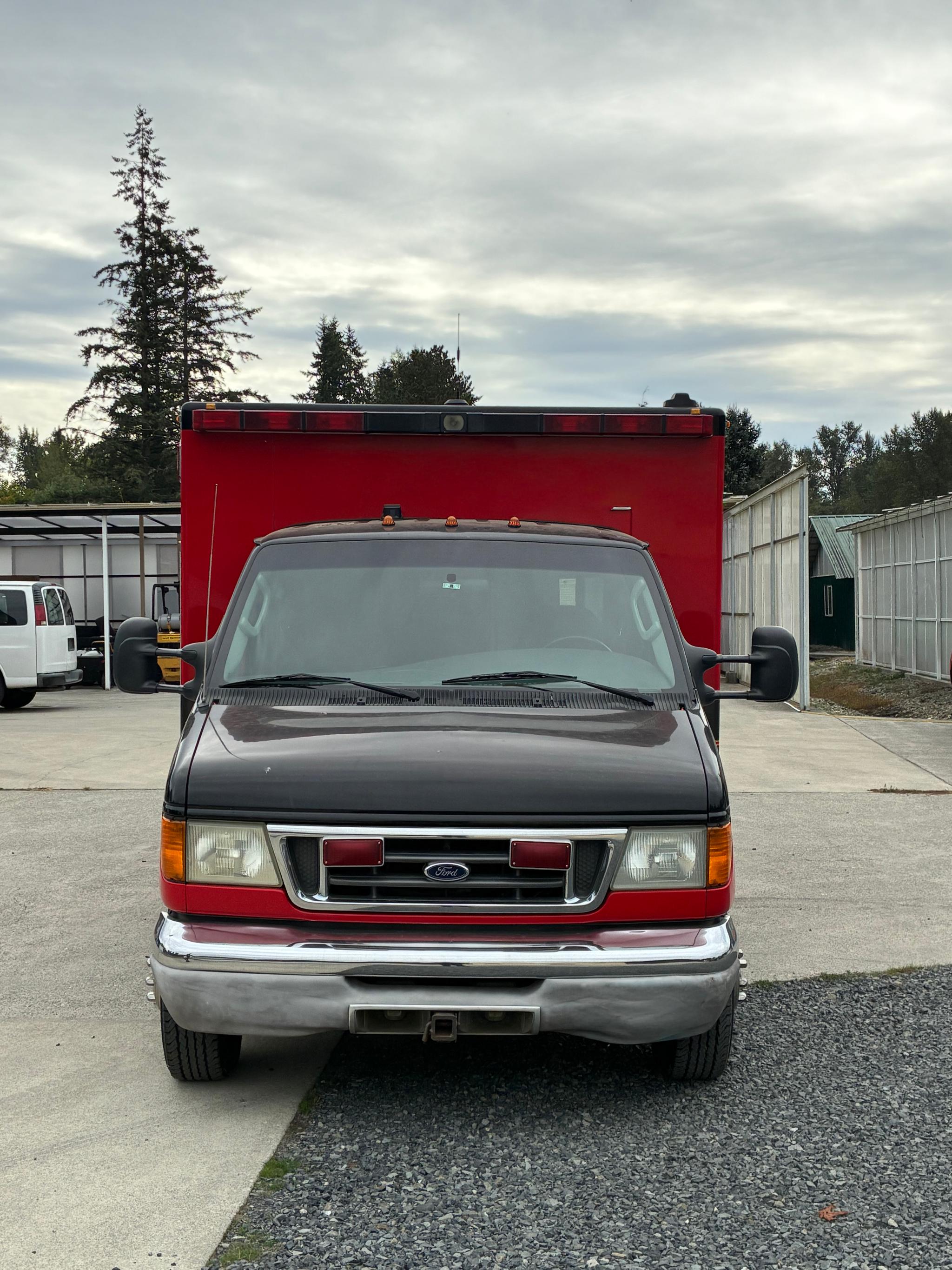2003 Road Rescue Ford Type III Ambulance - image 2
