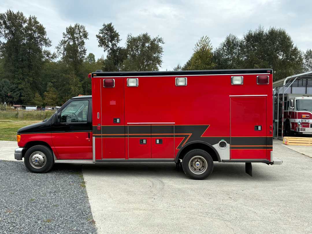 2003 Road Rescue Ford Type III Ambulance