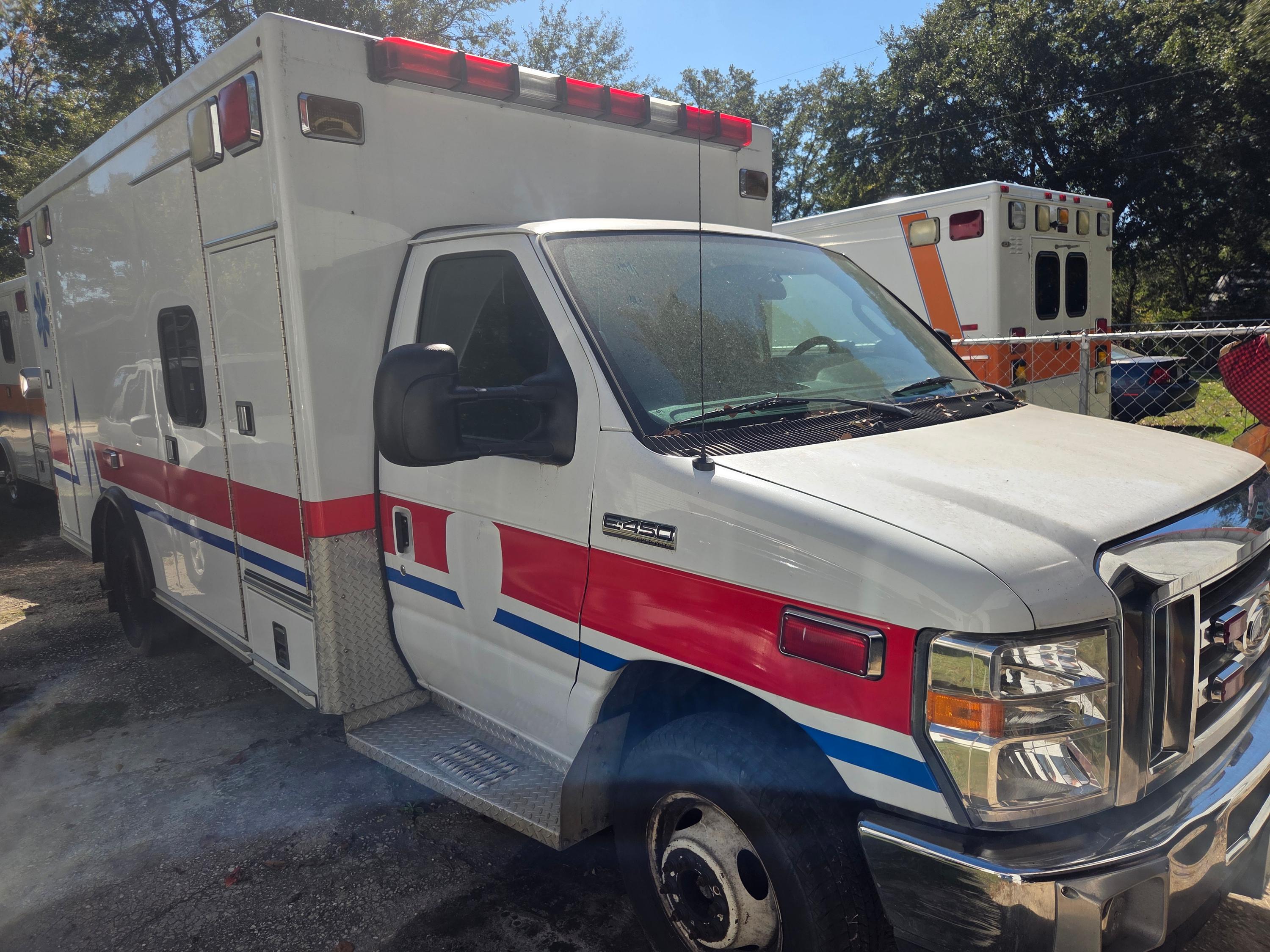 2014 Road Rescue Ford Type III Ambulance - image 1