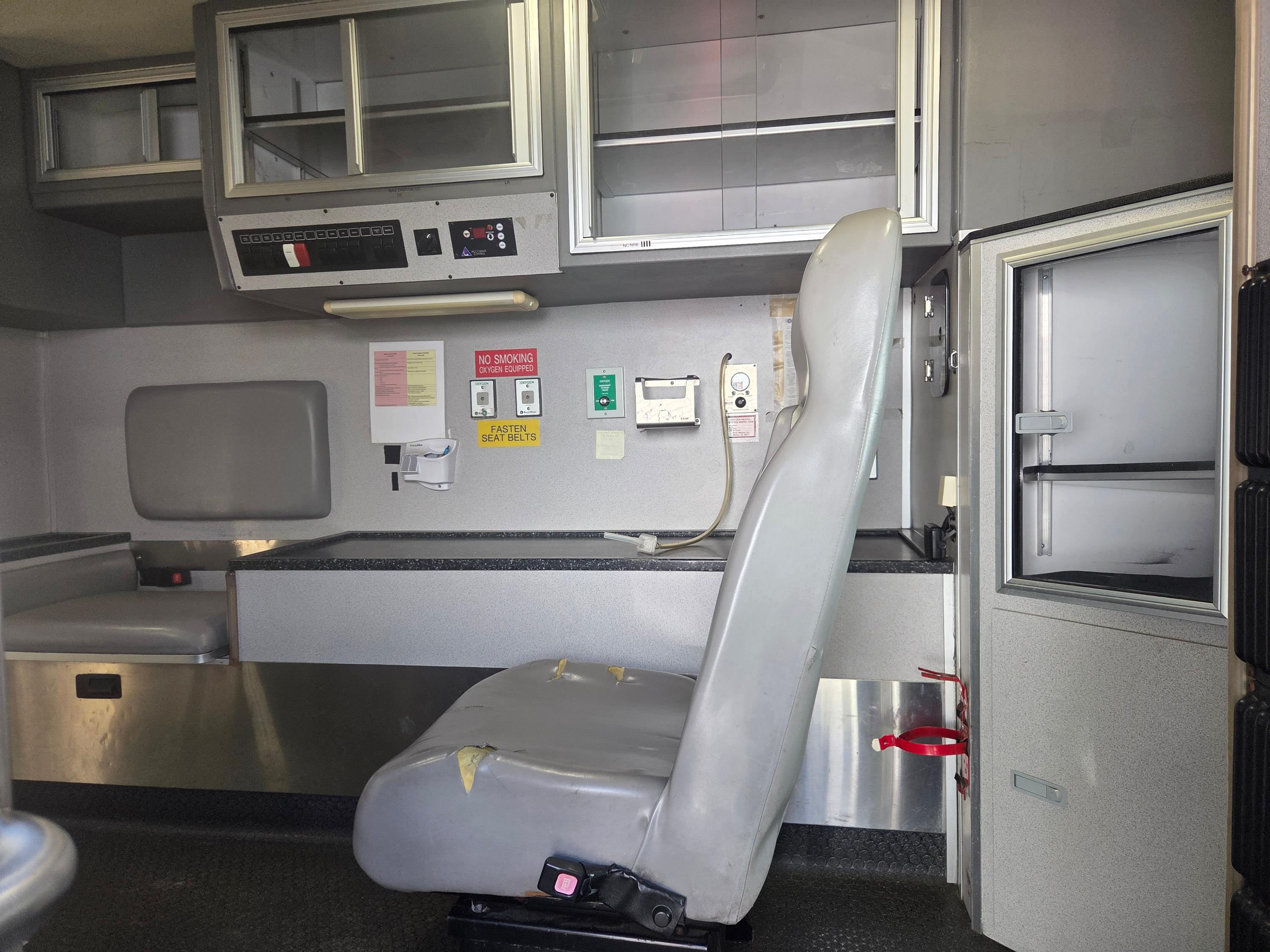2014 Road Rescue Ford Type III Ambulance - image 12