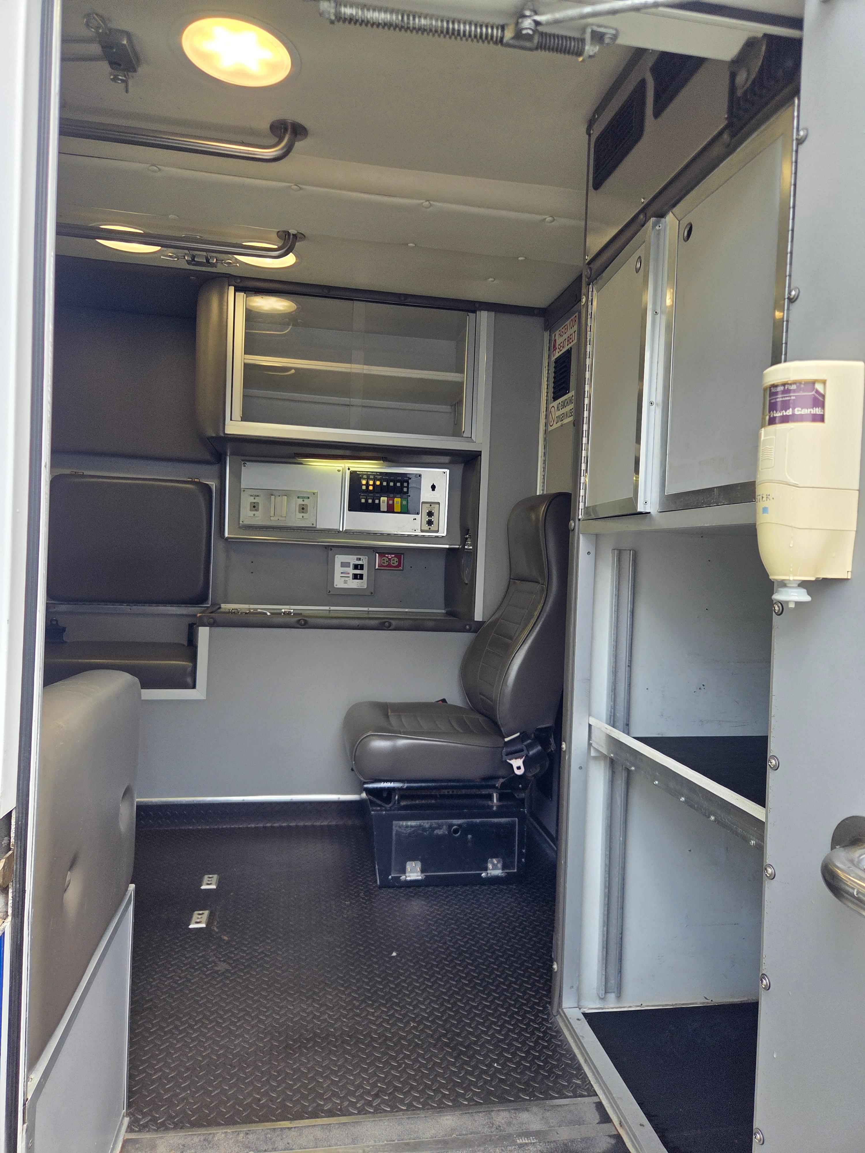 2014 Excellance Ford Type III Ambulance - image 15