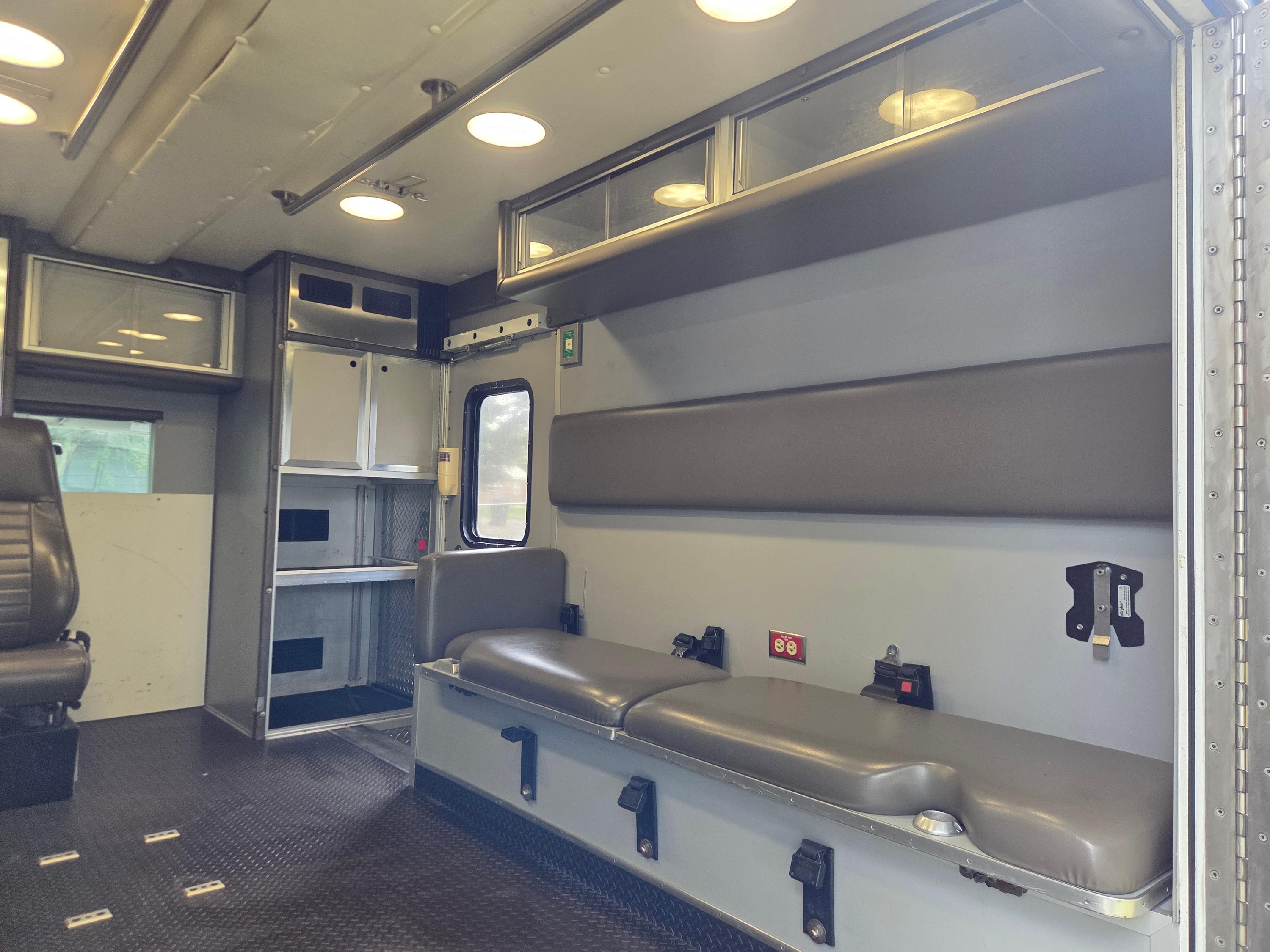 2014 Excellance Ford Type III Ambulance - image 14