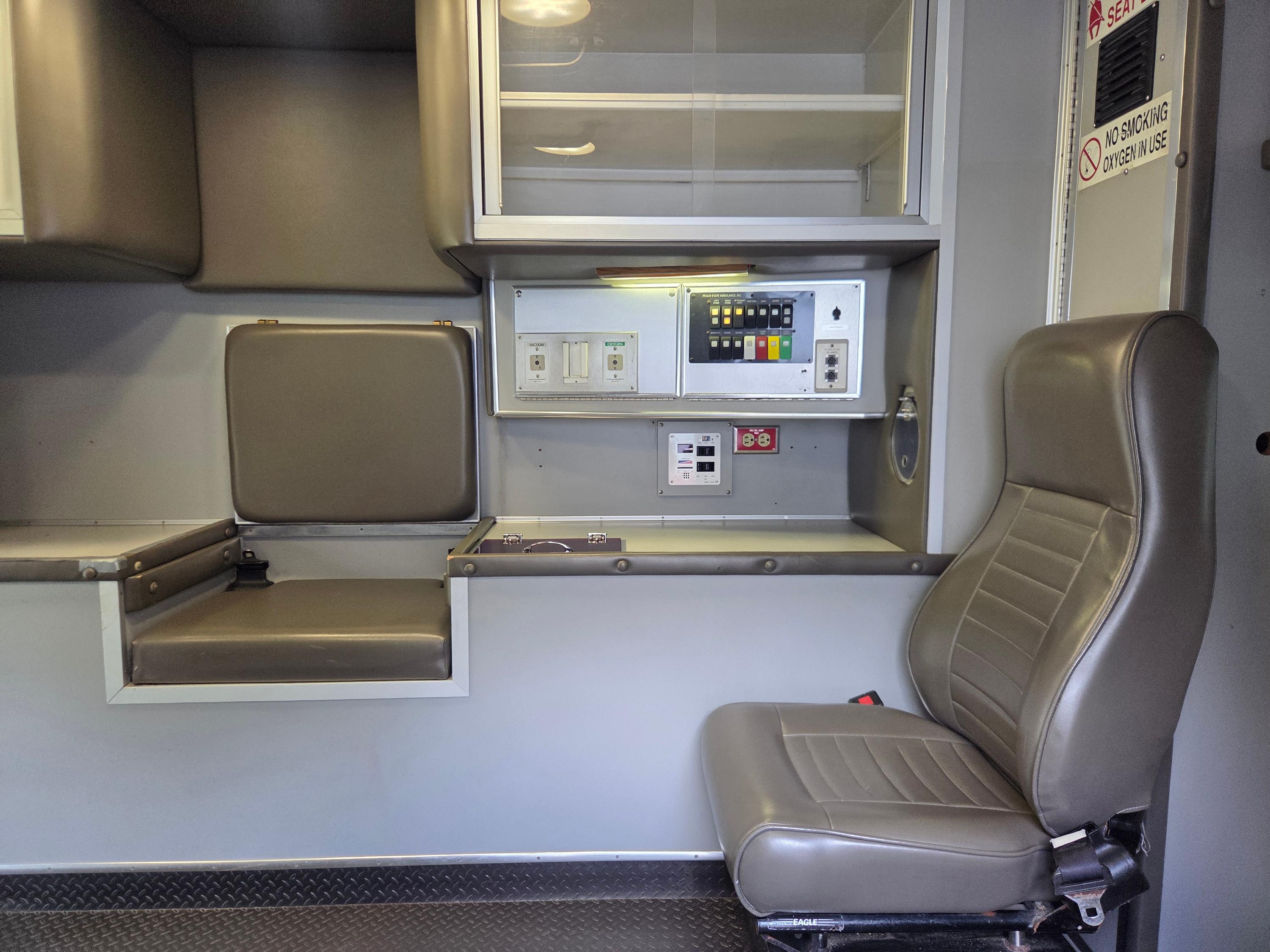 2014 Excellance Ford Type III Ambulance - image 16