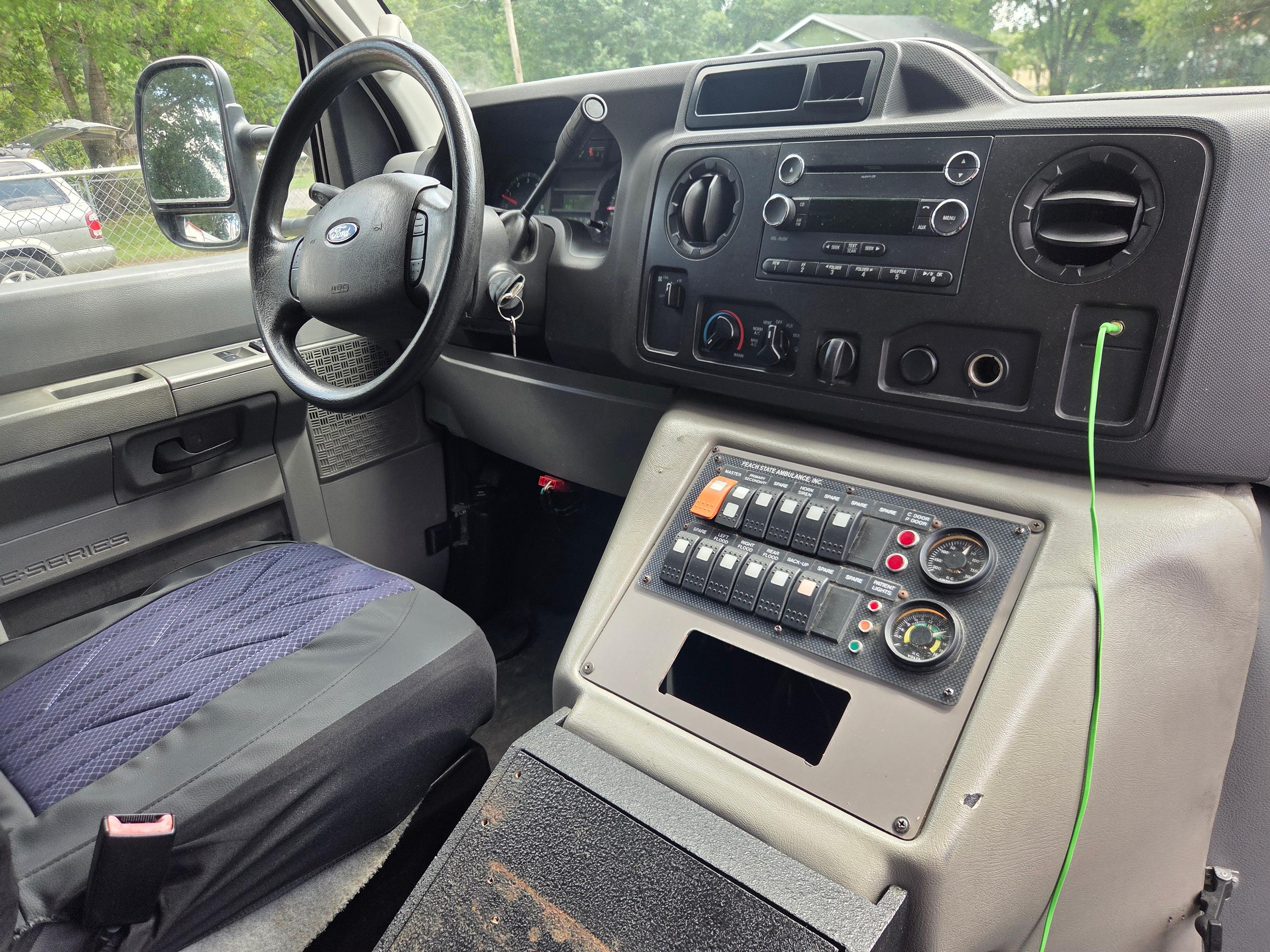 2014 Excellance Ford Type III Ambulance - image 9