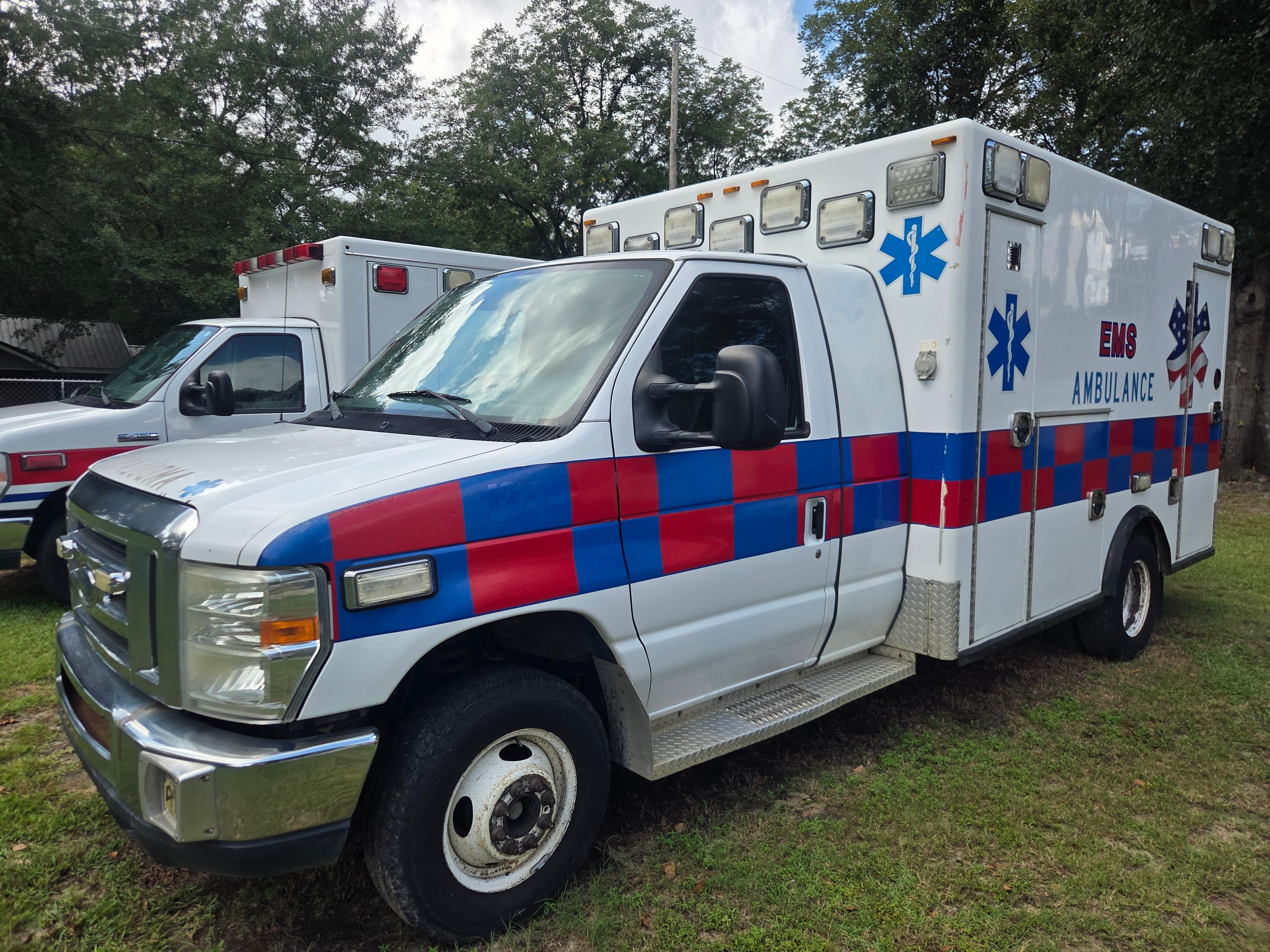 2014 Excellance Ford Type III Ambulance - image 1