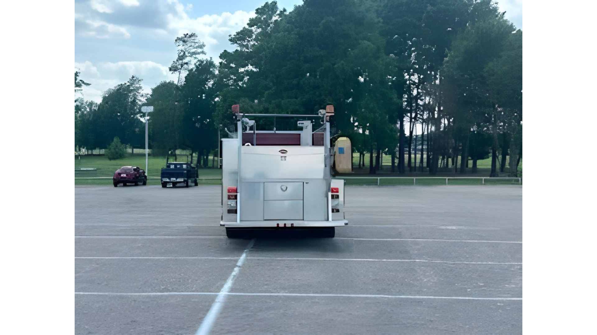 2003 Freightliner Fire Master - image 2