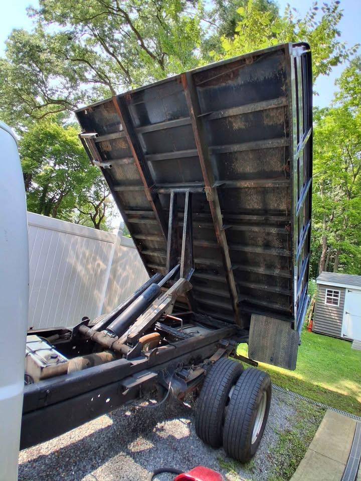 2012 Ford F350 Dump Truck - image 5
