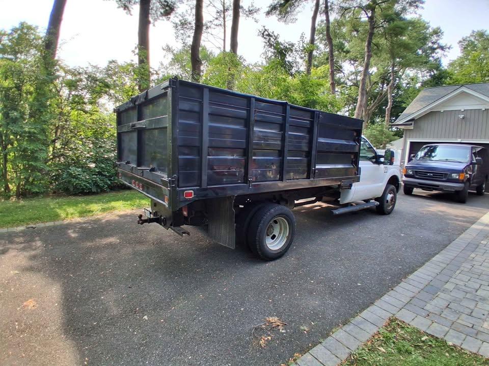 2012 Ford F350 Dump Truck - image 7