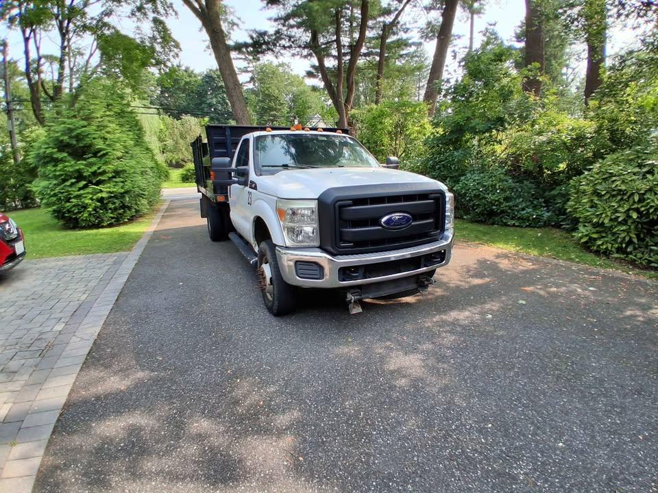 2012 Ford F350 Dump Truck - image 2