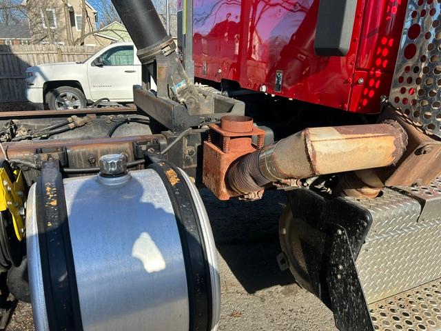 2020 Kenworth T880 Dump Truck - image 10