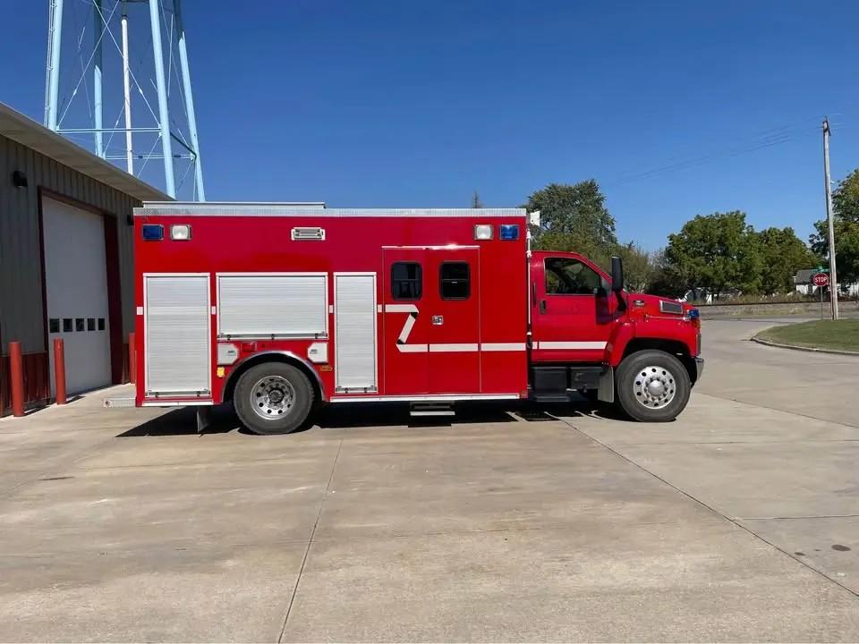 2007 Alexis Chevrolet Heavy Rescue - image 3