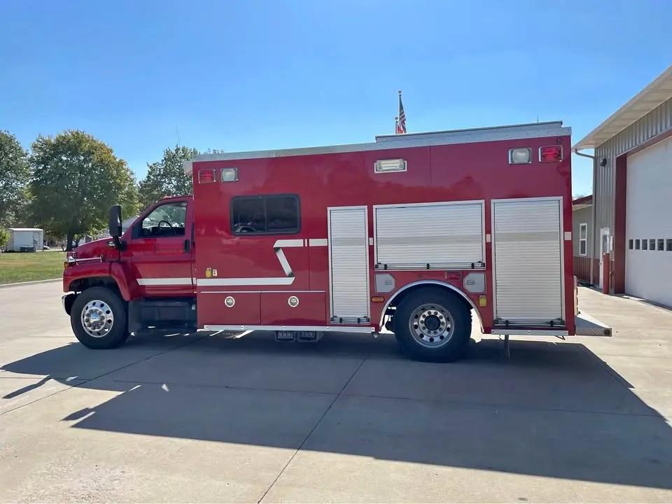 2007 Alexis Chevrolet Heavy Rescue - image 2