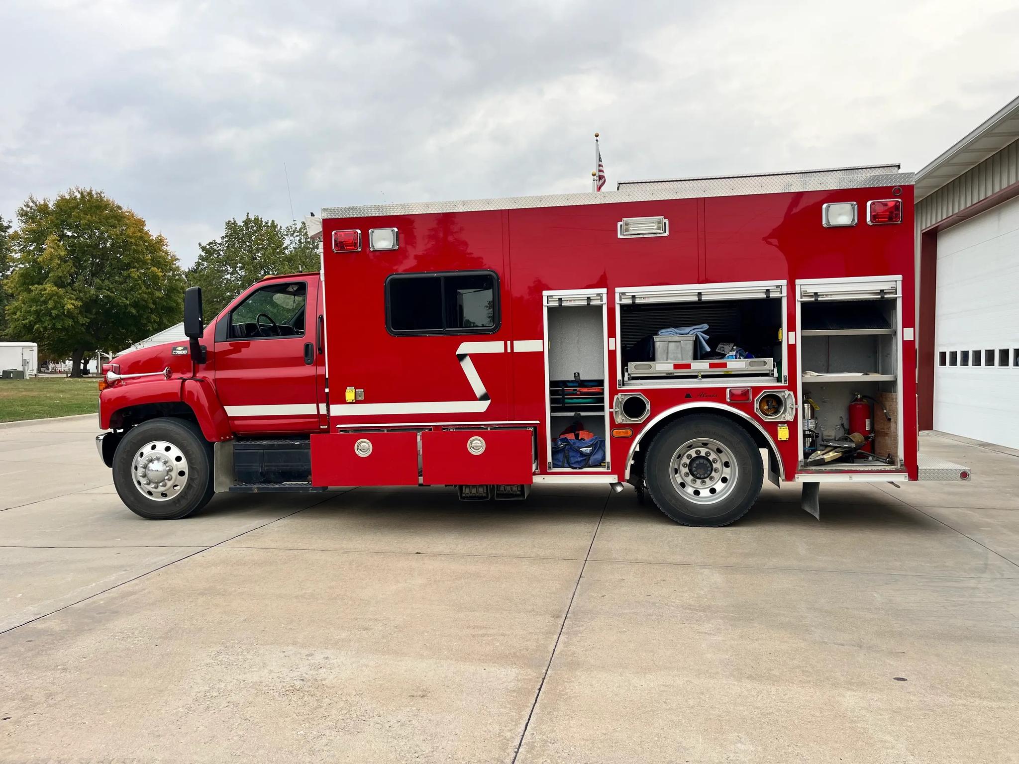 2007 Alexis Chevrolet Heavy Rescue - image 5