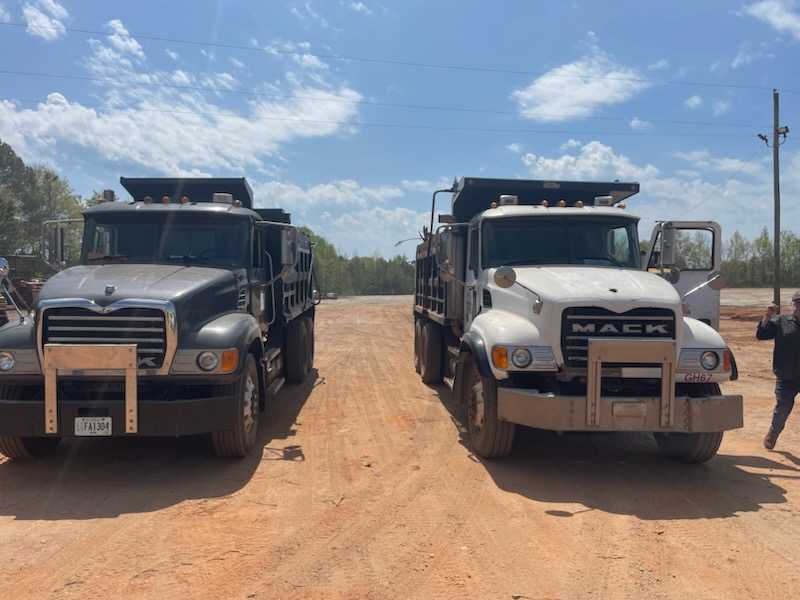 2006 Mack CV713 Dump Truck — photo 7