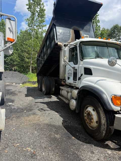 2006 Mack CV713 Dump Truck — photo 4