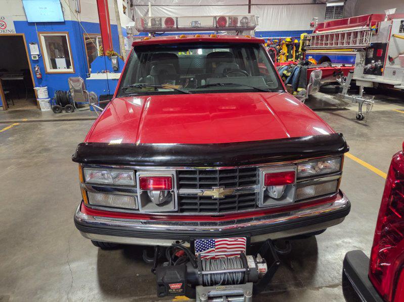 1993 Chevrolet 3500 4x4 Light Rescue - image 2
