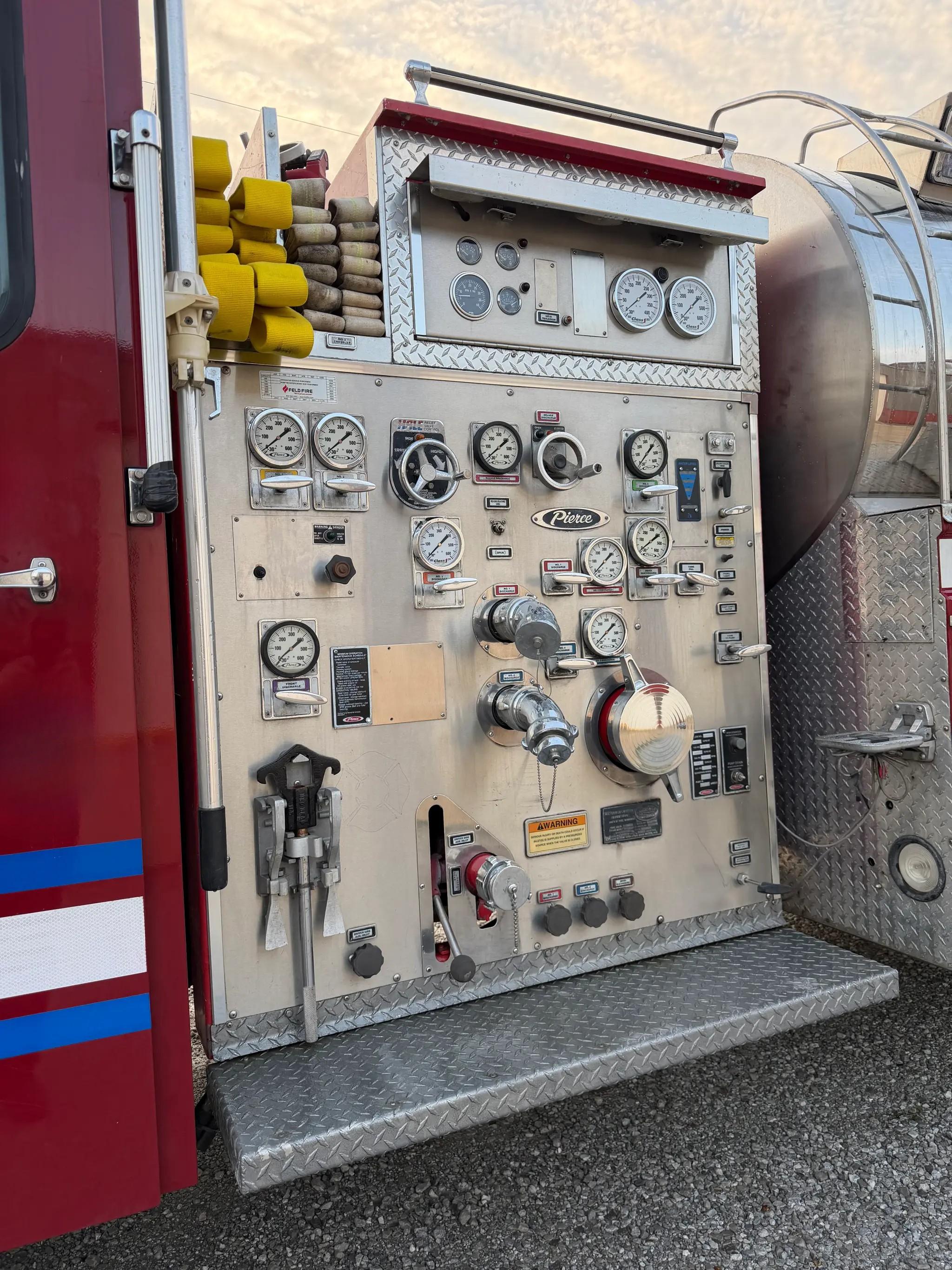 1996 E-One HME Pumper Tanker - image 21